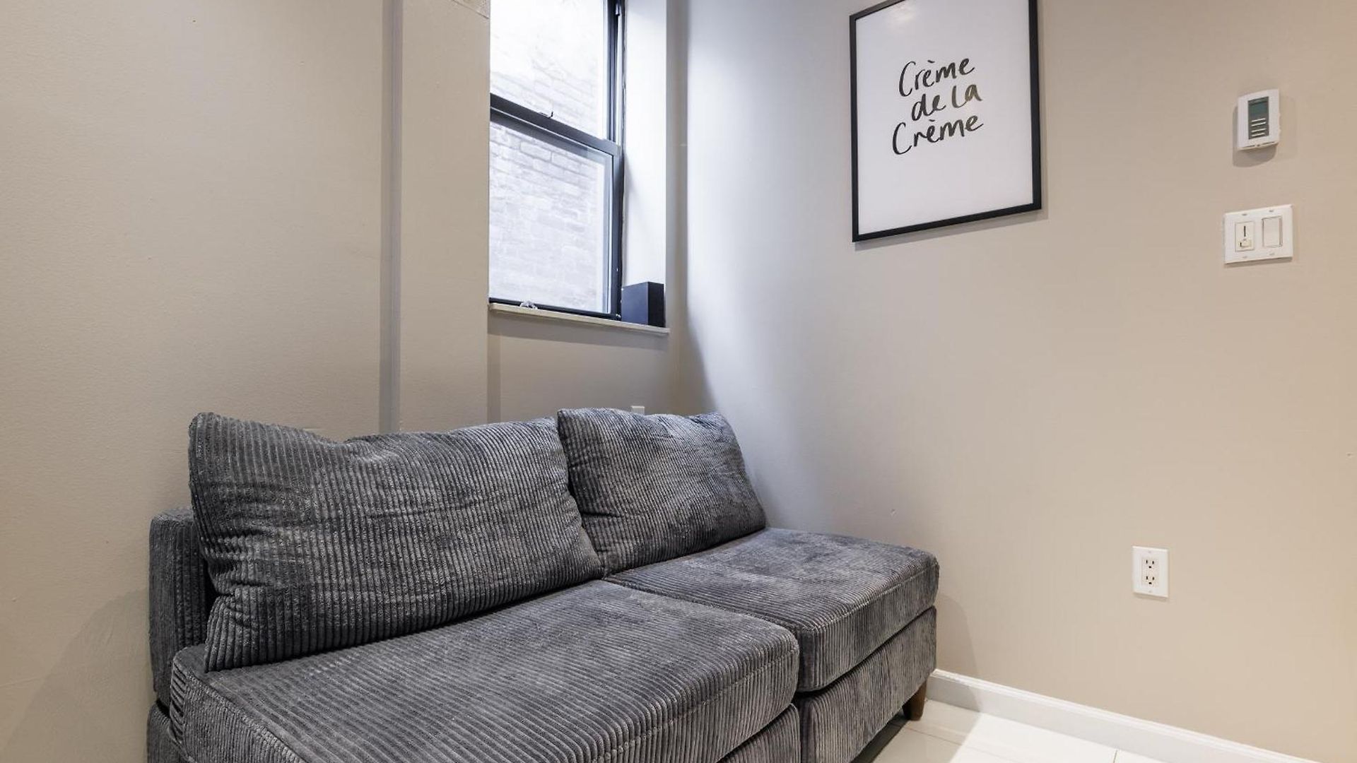 Park Side Living, Style -5 Apartment