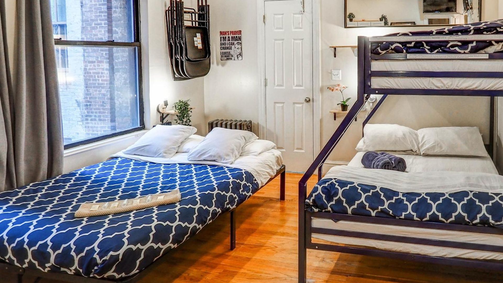 Metropolitan Manhattan Apartment *