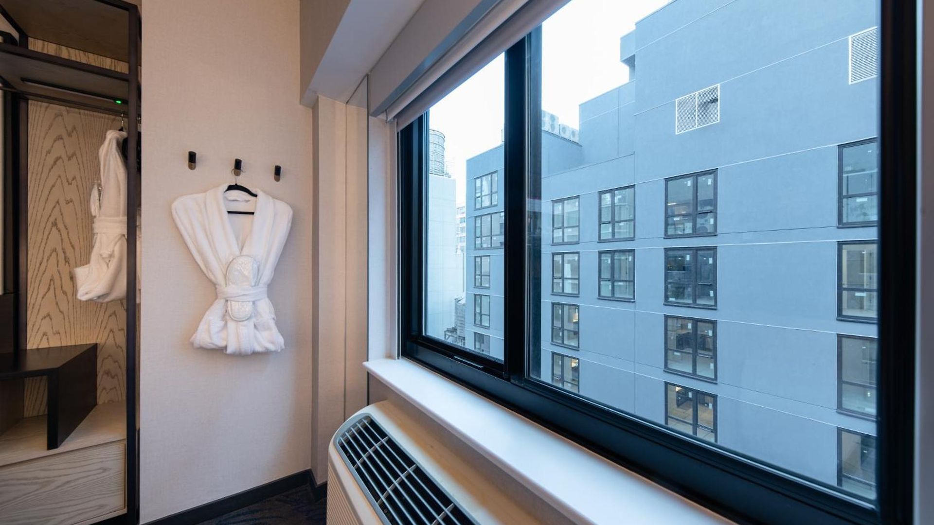 Hotel Pestana Cr7 Times Square 4*