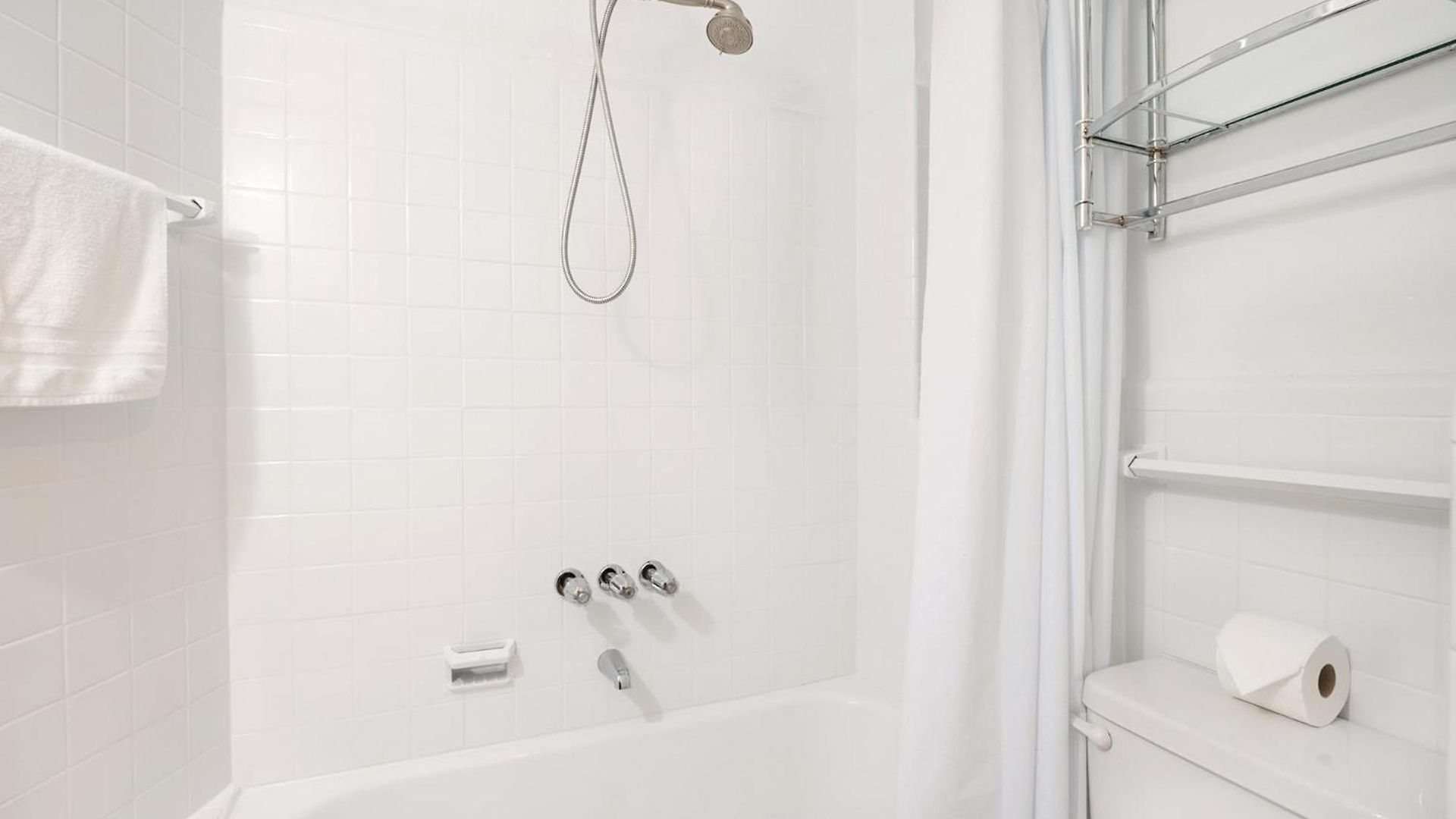 105-2c Xl Prime Location * New York