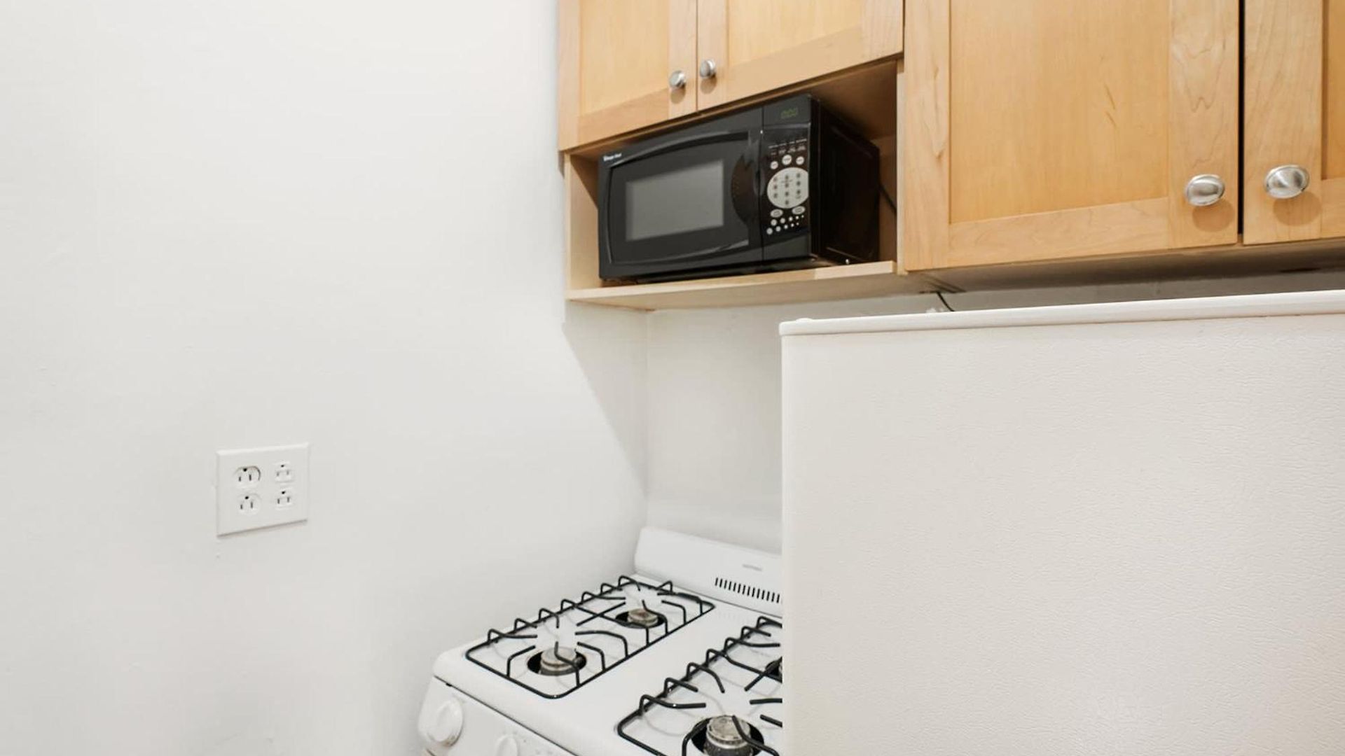 105-2c Xl Prime Location Apartment