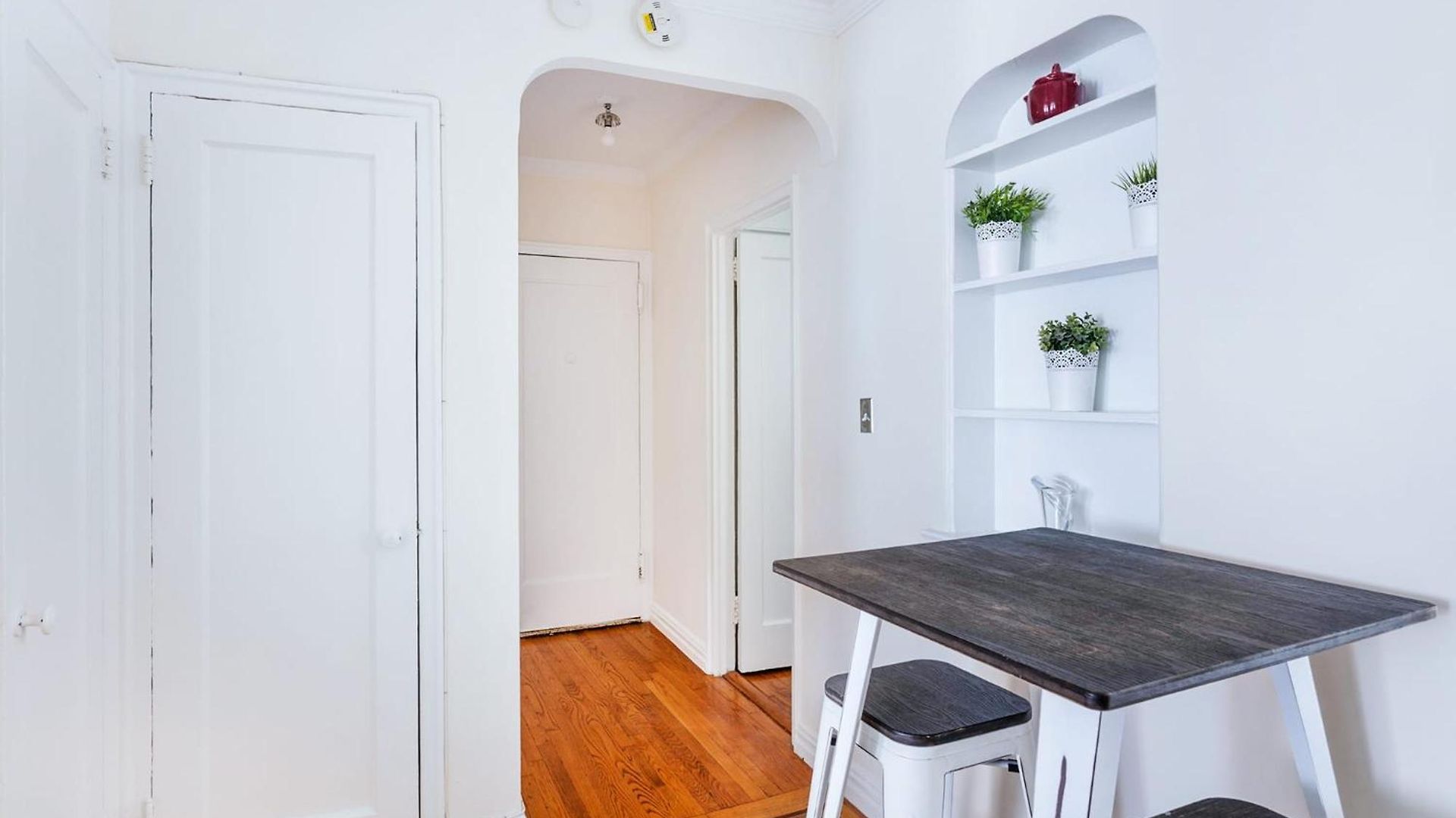 105-2c Xl Prime Location Apartment *