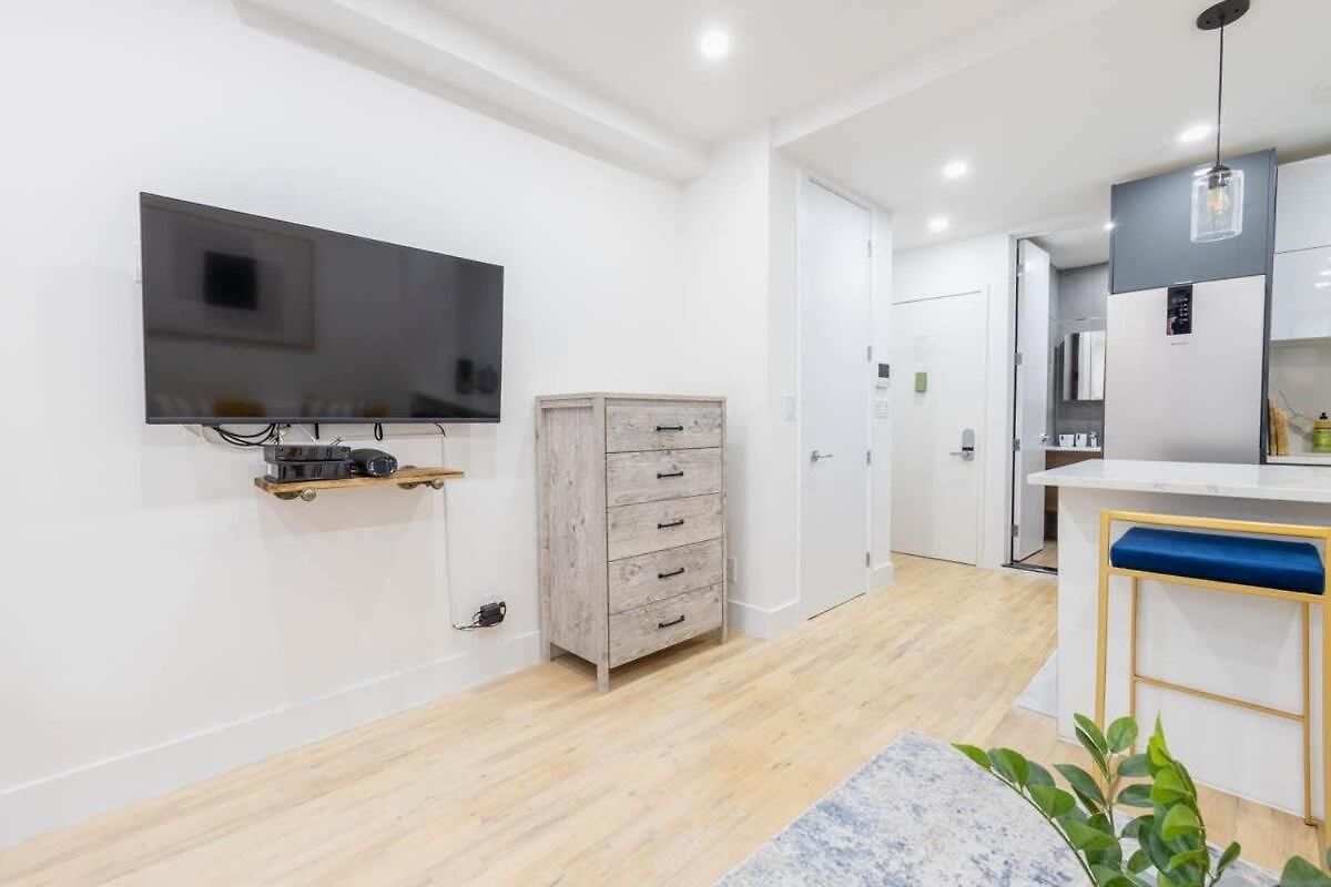 Apartment 1597
