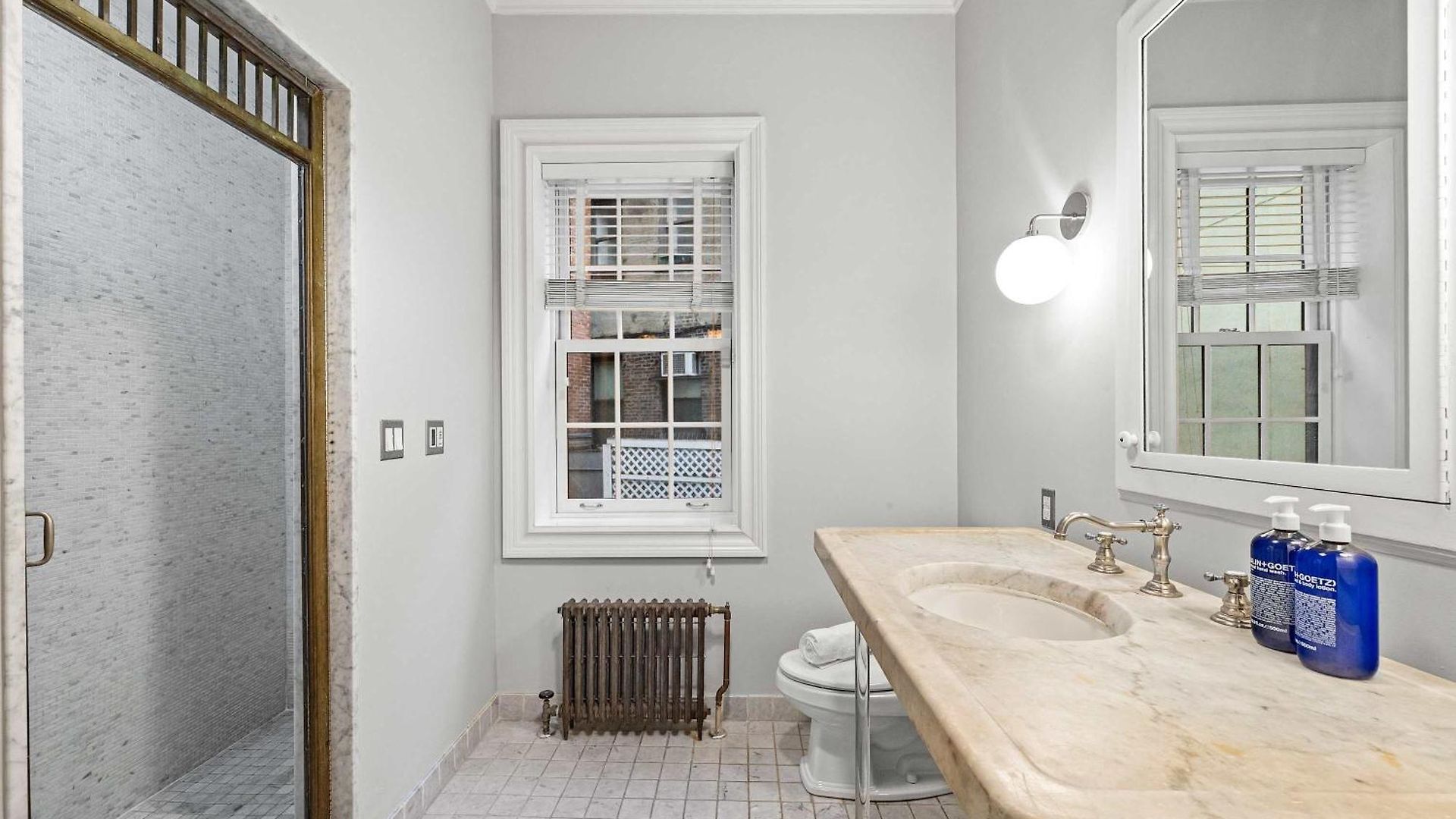 Downing By Rove Travel Private Terrace & Patio Apartment New York
