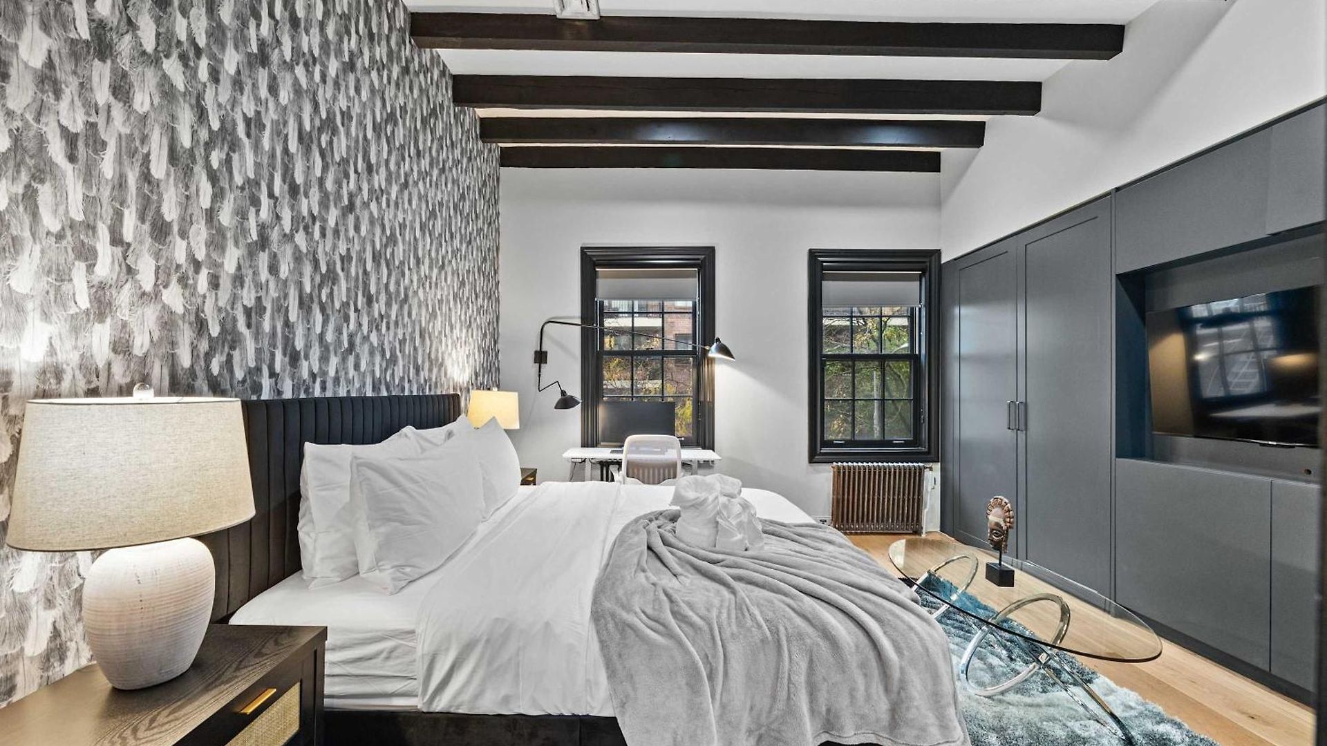 Downing By Rove Travel Private Terrace & Patio Apartment