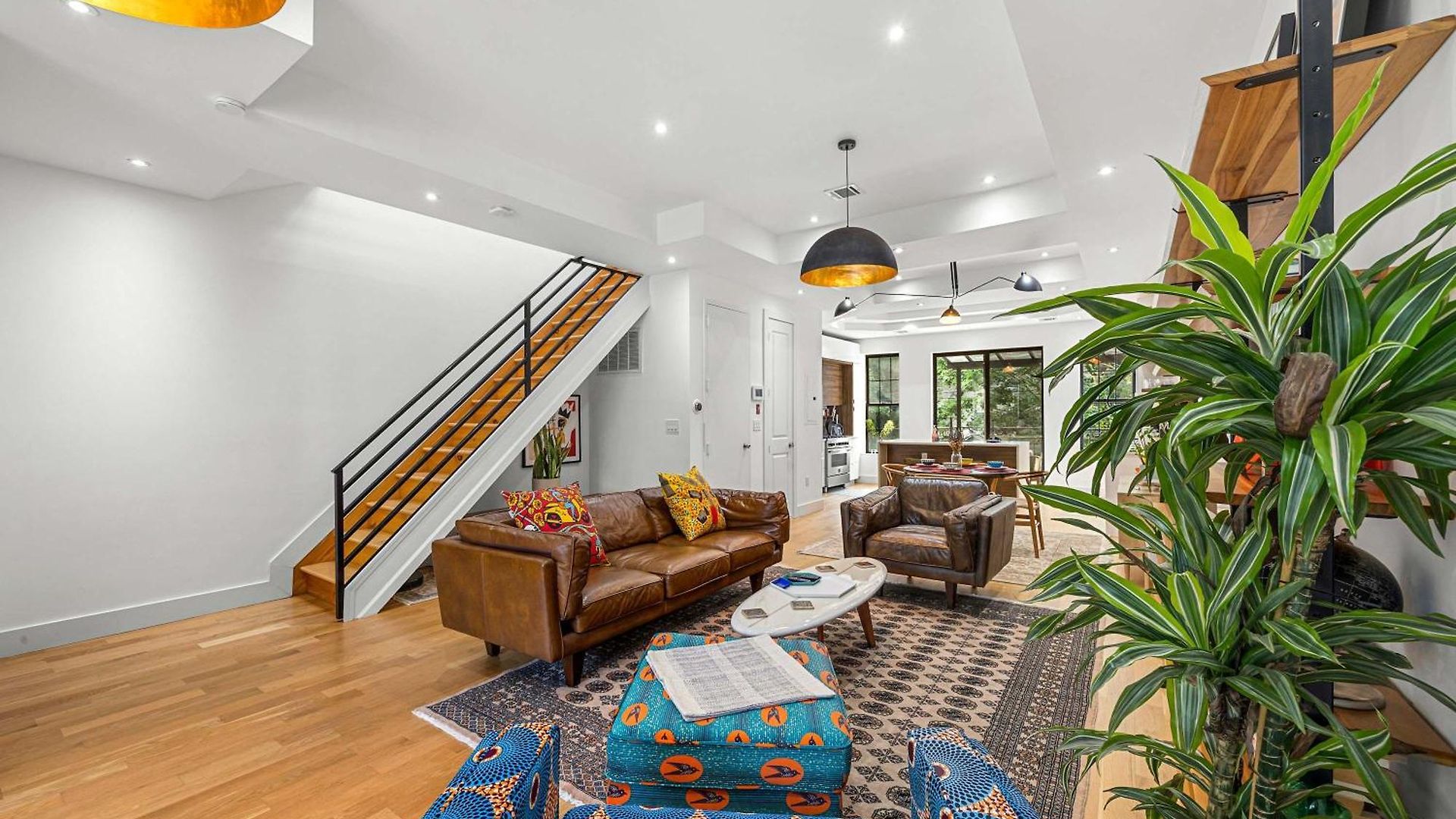 Bainbridge By Rove Duplex With Deck & Backyard Holiday home