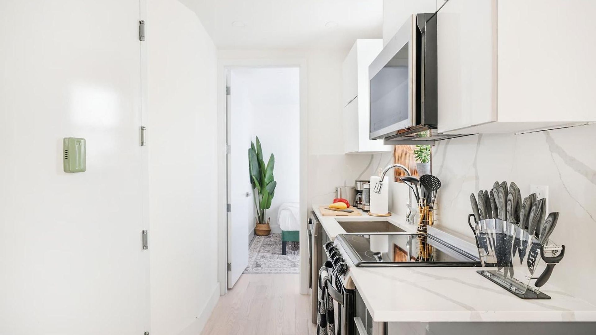 48-3fe 2br Prime Midtown West New York