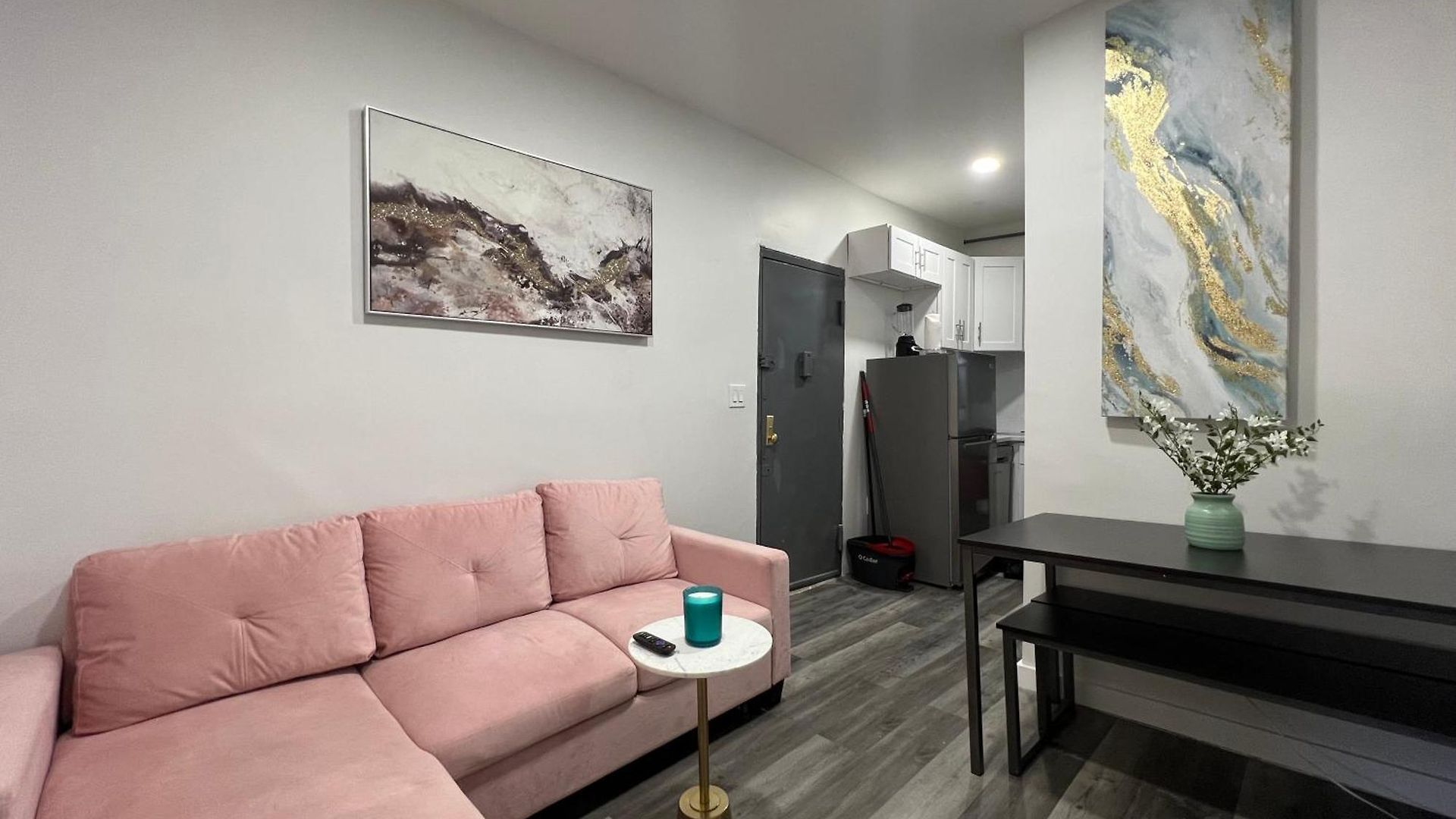 Steps From Times Square Apartment *