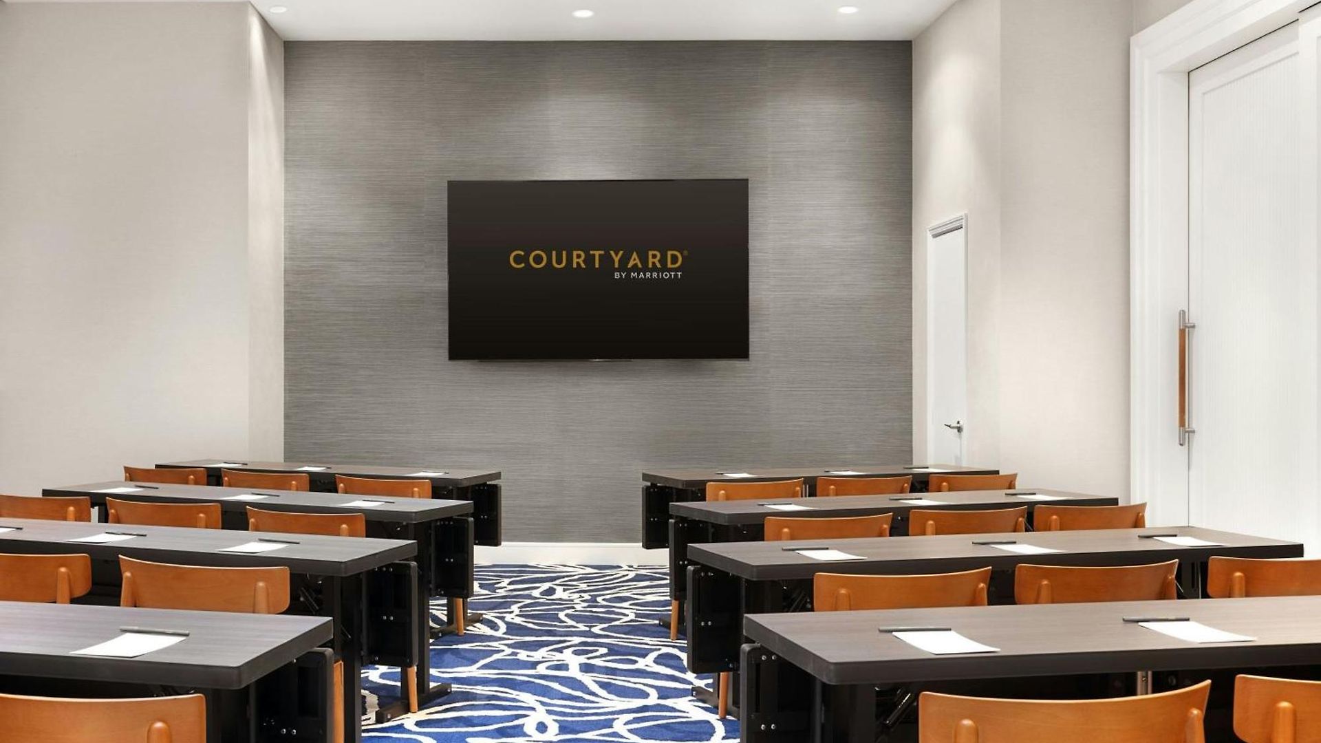 Courtyard By Marriott Manhattan/chelsea