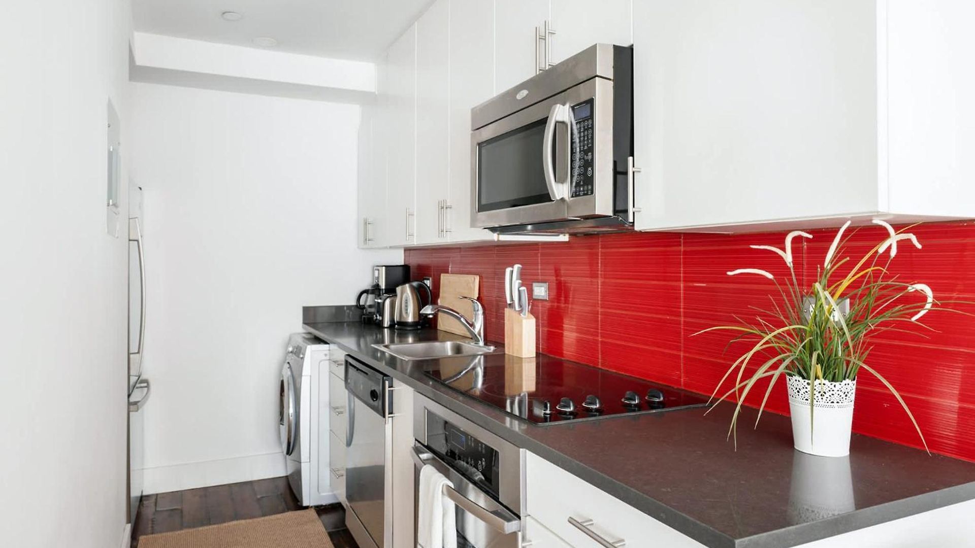 Apartment 809-4a Columbus Circle New Bldg 1br W D *