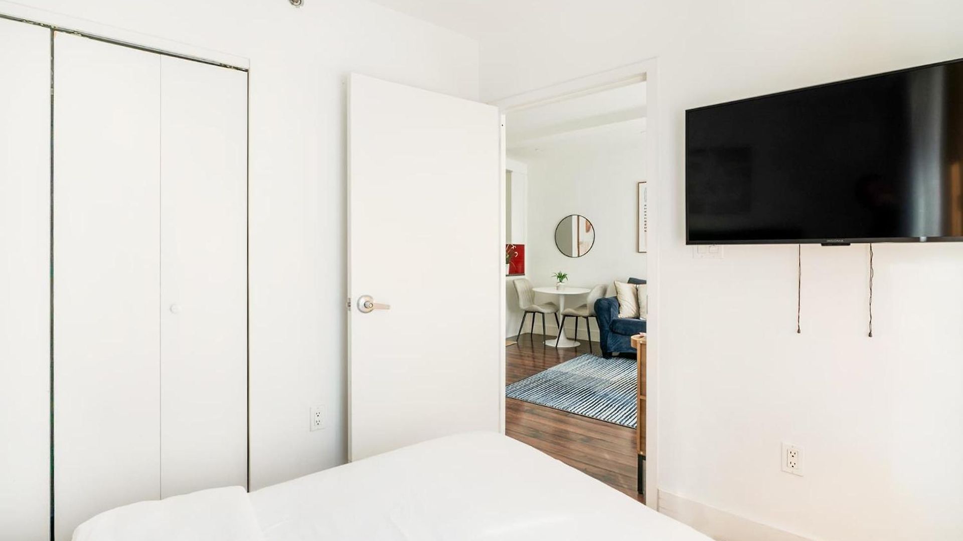 Apartment 809-4a Columbus Circle New Bldg 1br W D New York