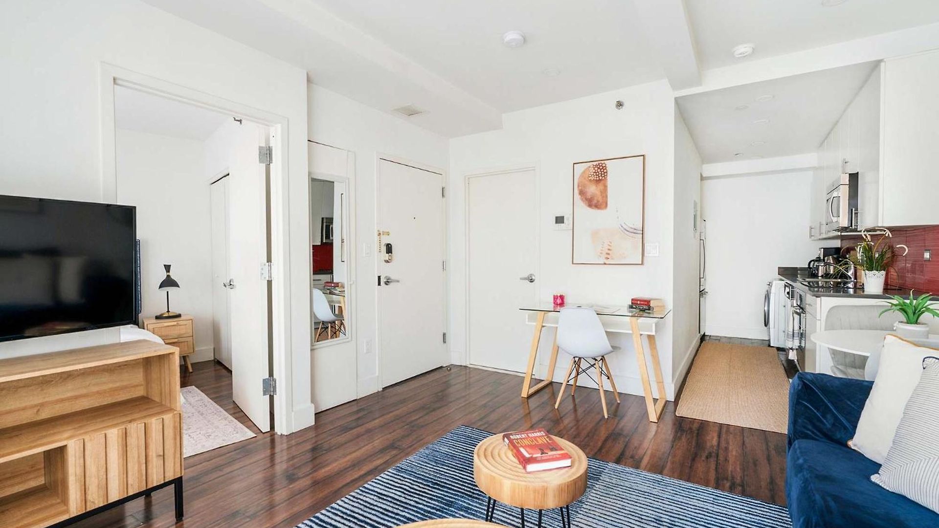 809-4a Columbus Circle New Bldg 1br W D *