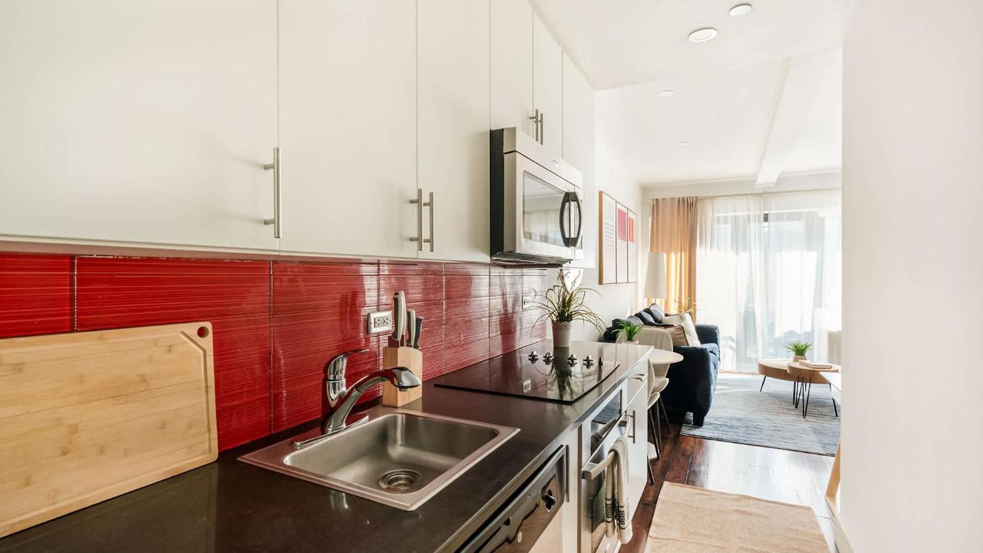 Apartment 809-4a Columbus Circle New Bldg 1br W D