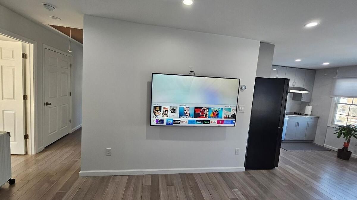 Beautifully Renovated 3-bedroom Guest Villa New York