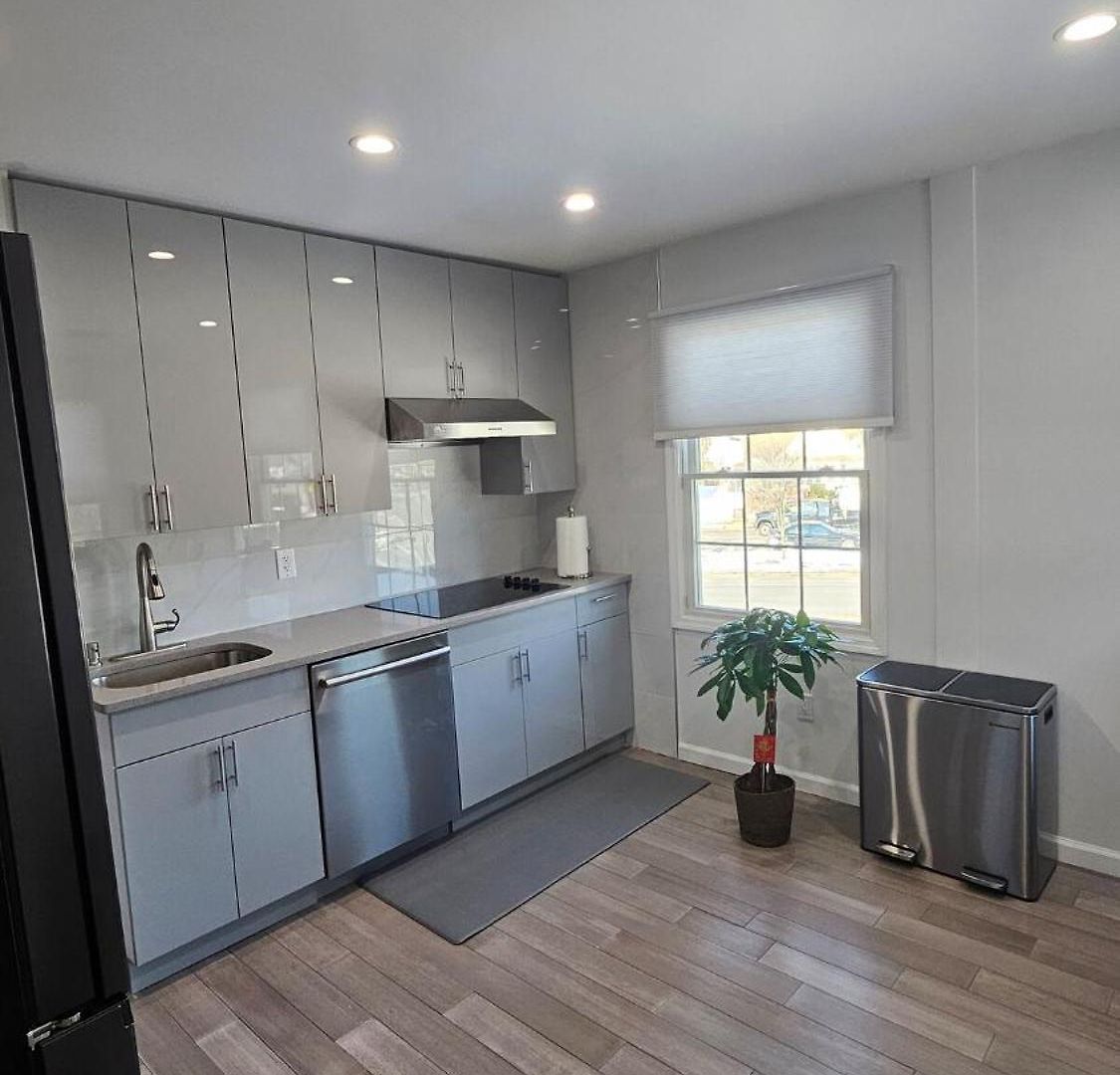 Beautifully Renovated 3-bedroom Guest Villa *