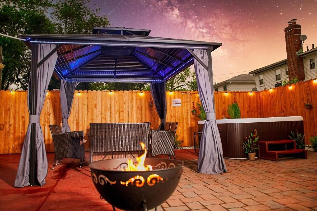 Guest With Hot Tub Guest house *