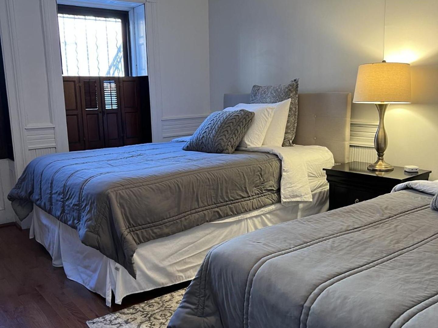 Share Historic Brownstone With The Host! Guest house