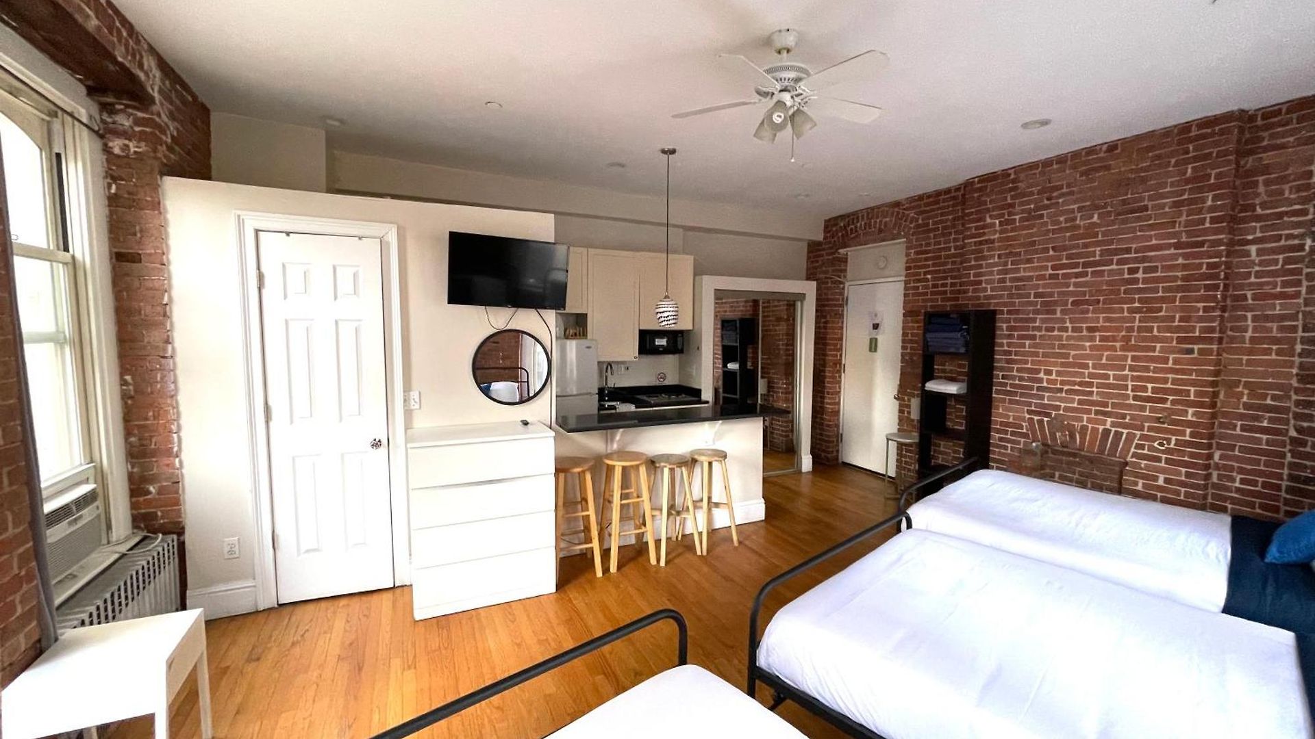 Nest With Kitchenette Apartment 3*