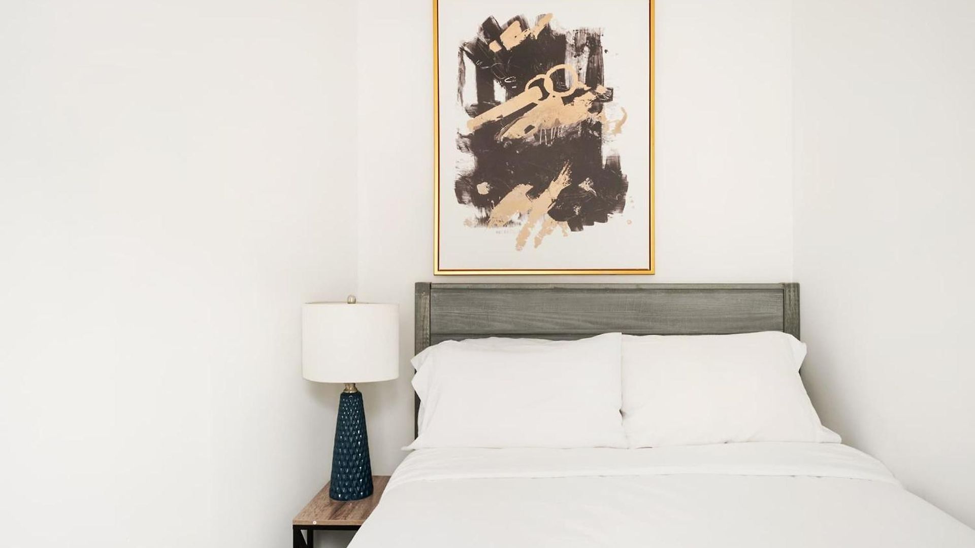 Apartment 428-2e Newly Furnished 2br Prime Midtown Sleeps 5 New York