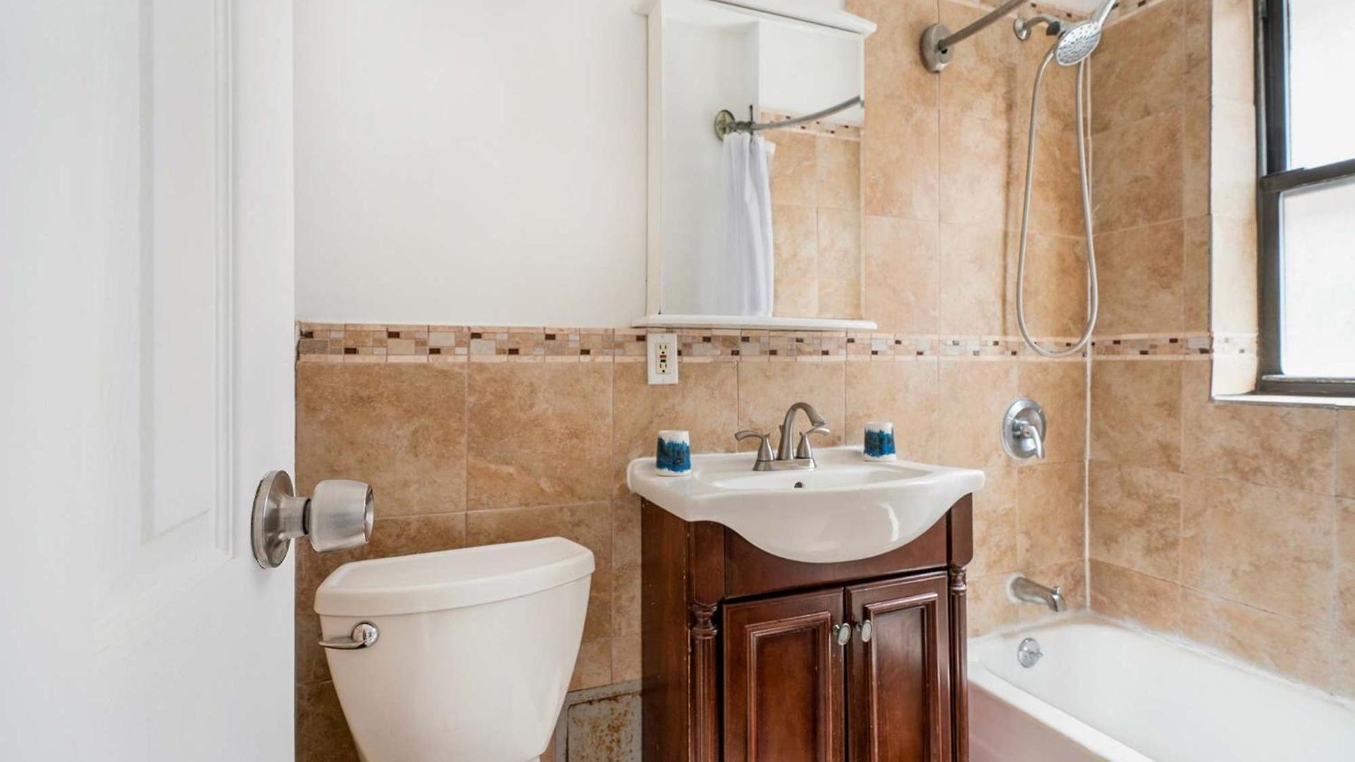 428-2e Newly Furnished 2br Prime Midtown Sleeps 5