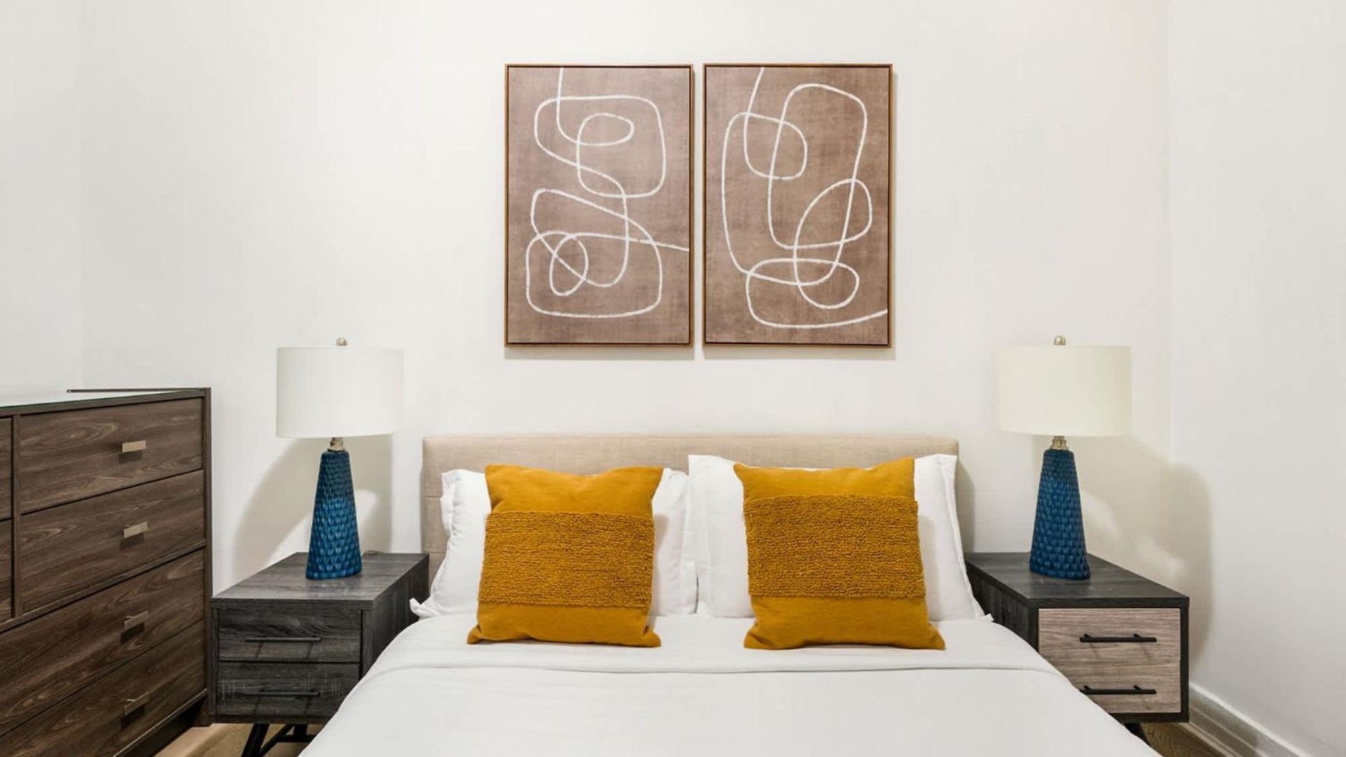 Apartment 428-2w Newly Furnished Prime Location 2br Sleeps 5