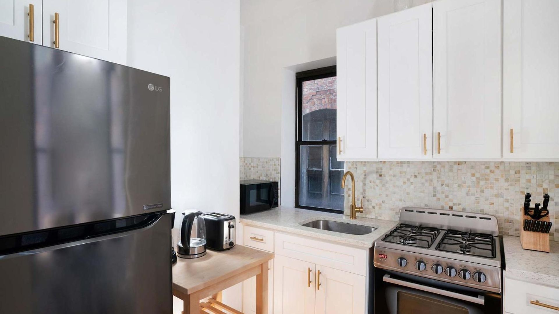 454-4r New 2br Prime Midtown Value Sleeps 5