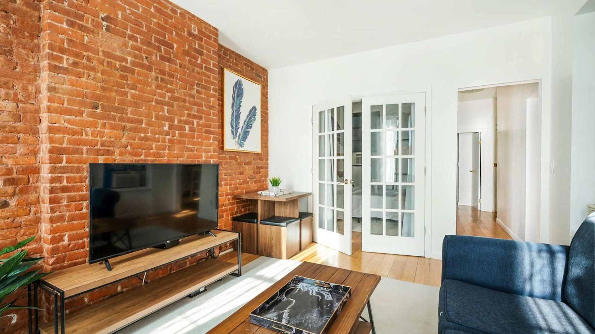 Apartment 454-4r New 2br Prime Midtown Value Sleeps 5 *