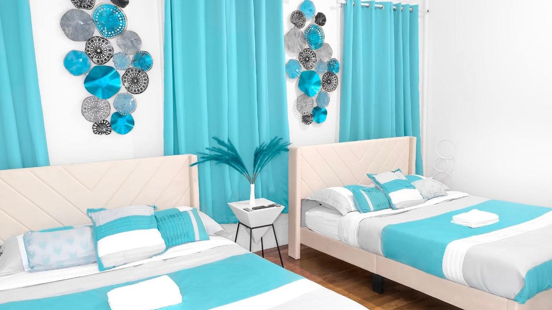 Midtown2 City-steps To Park, Time Square, Subway Apartment *