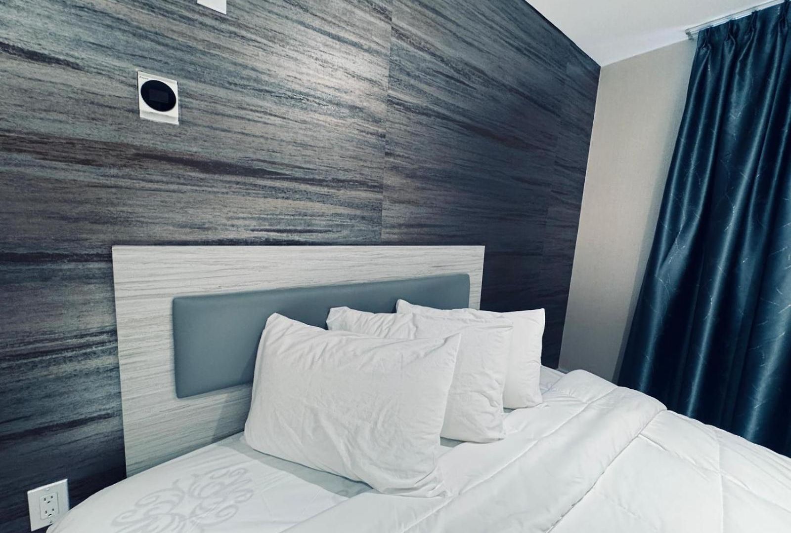 Hotel Rose Bronx Brand New