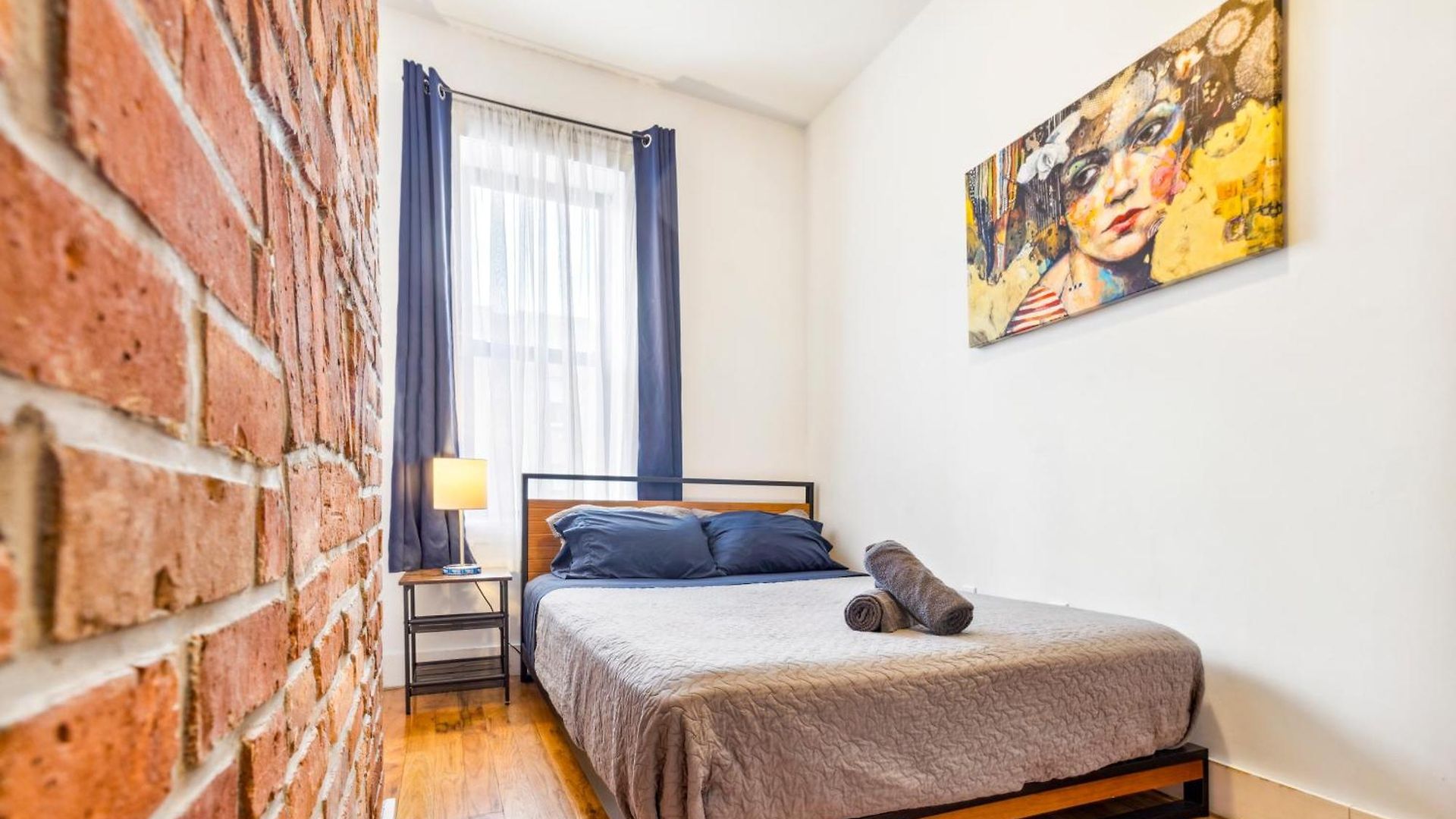 The Yellow Homestay New York