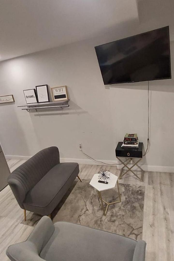 Apartment Adam Clayton New York