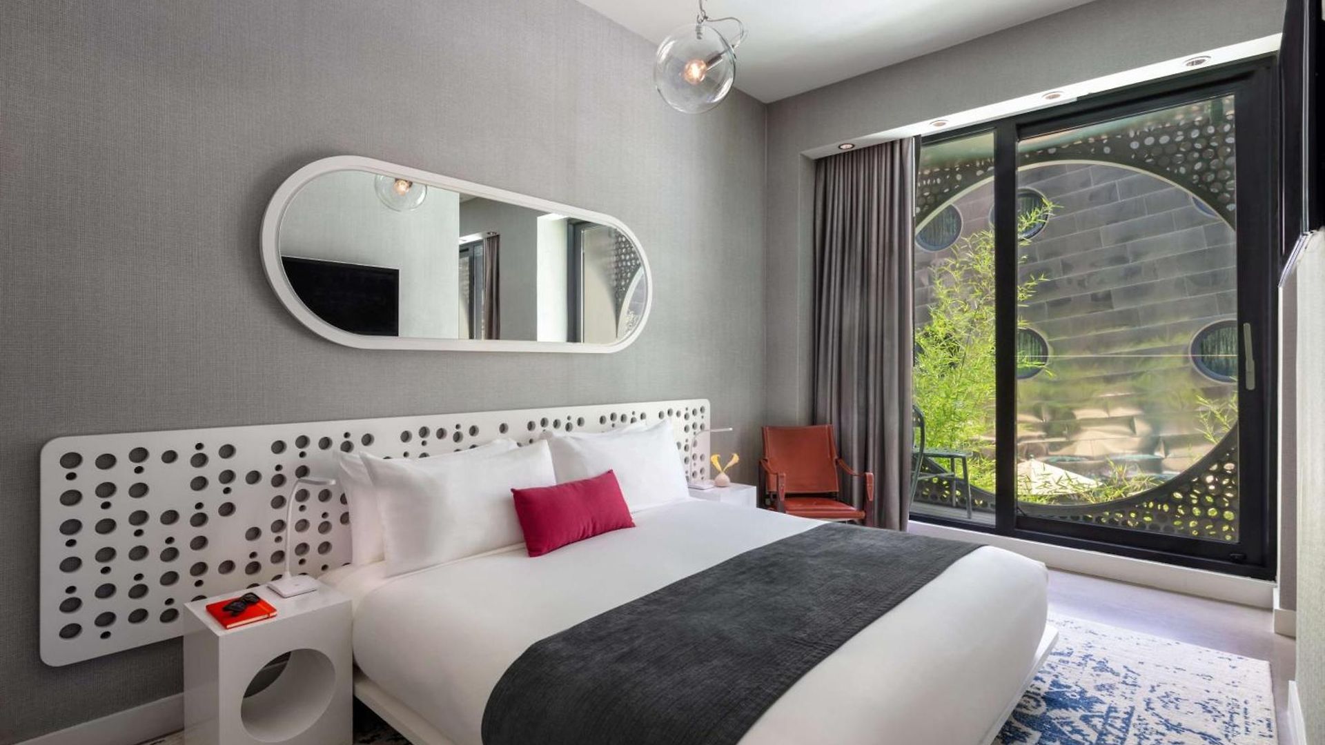 Dream Downtown, By Hyatt 4*