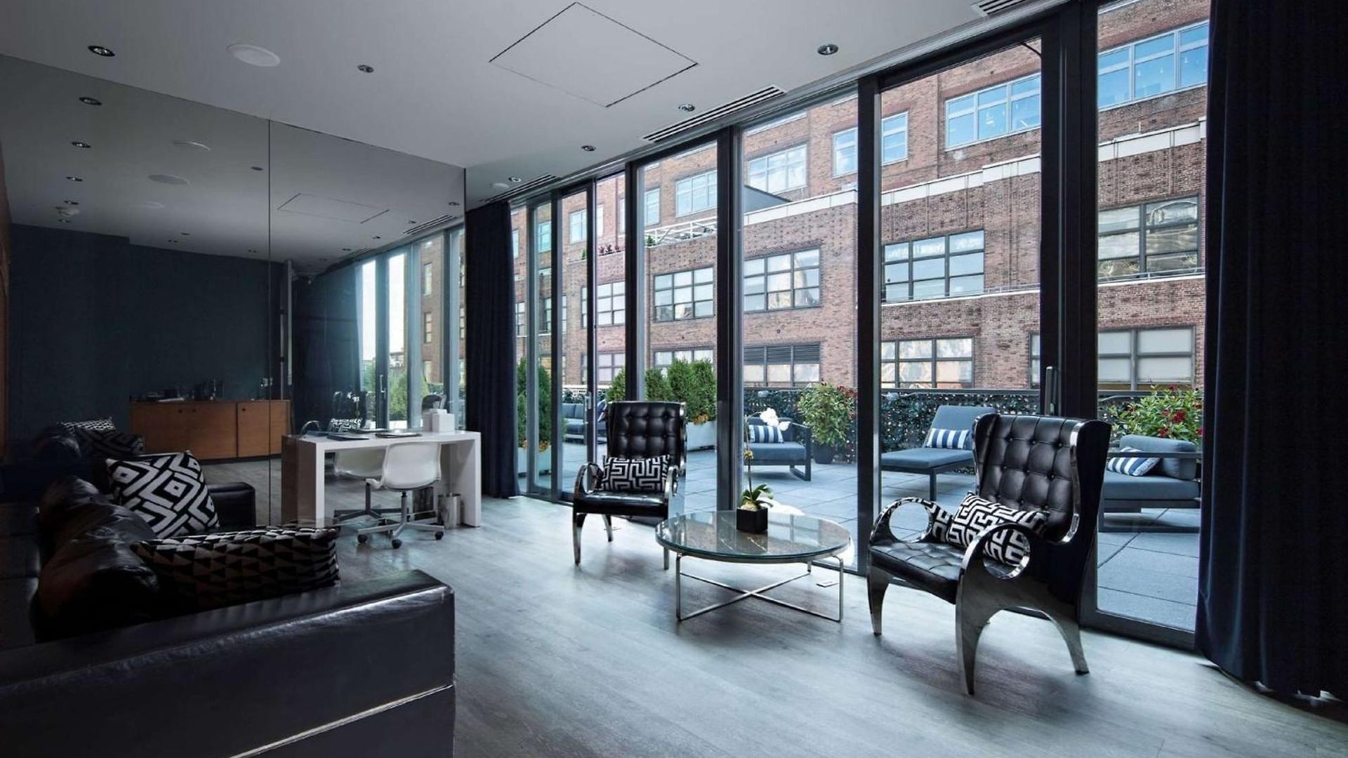 Dream Downtown, By Hyatt 4*