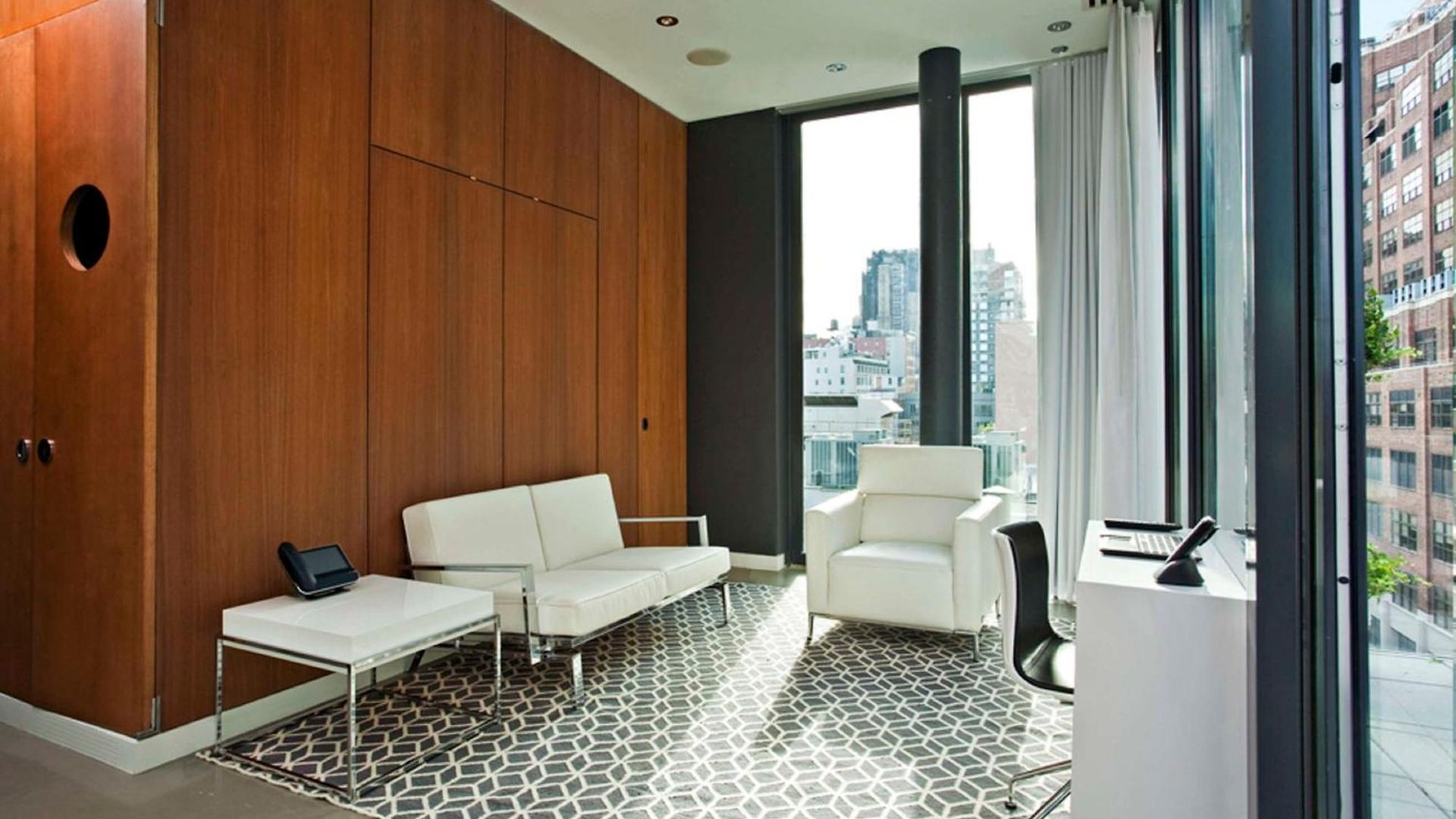 Dream Downtown, By Hyatt