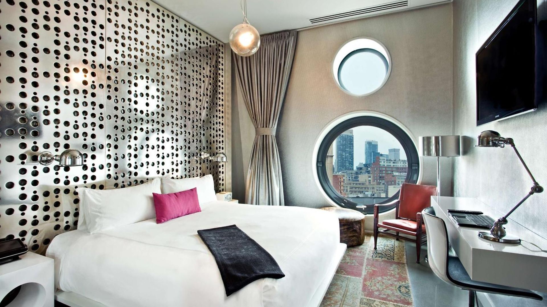 Dream Downtown, By Hyatt 4*