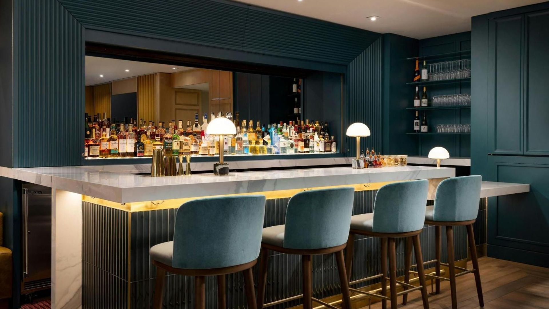 Hotel By Marriott Downtown Manhattan/world Trade Center Area 4*