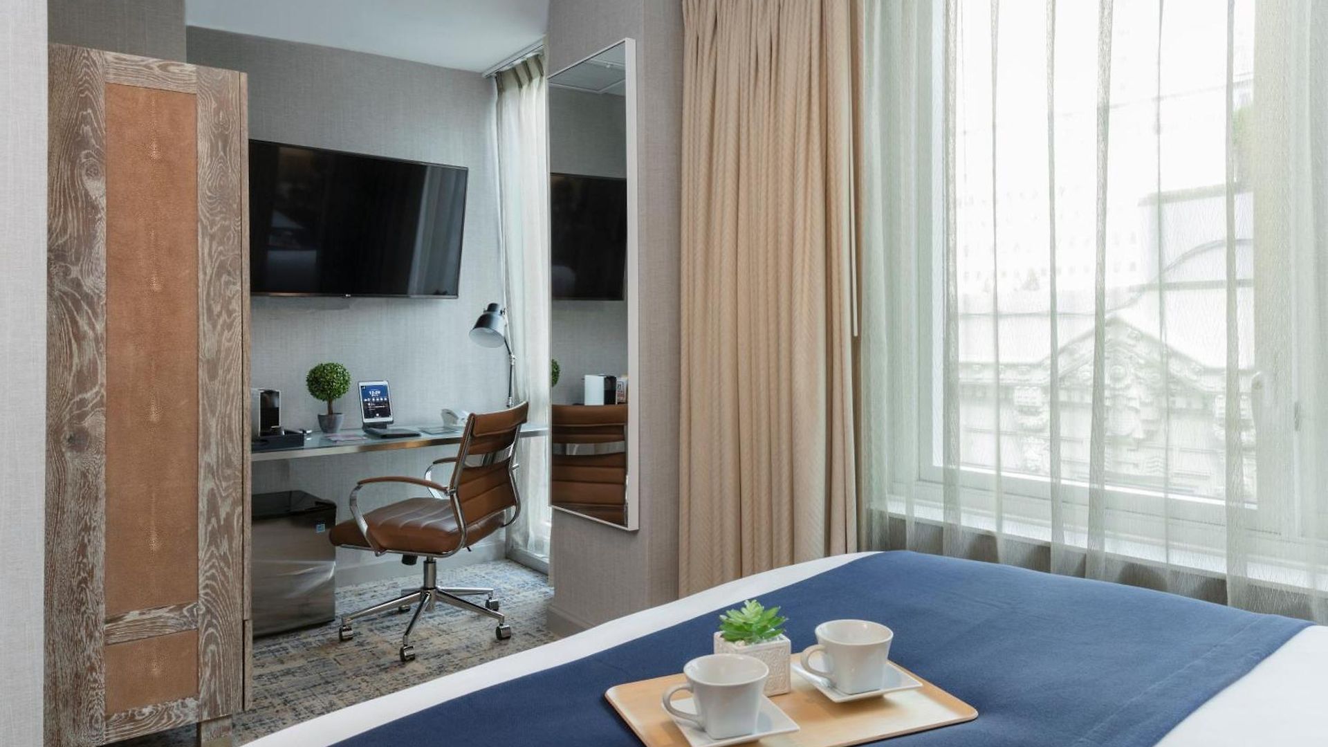 Hotel Artezen New York