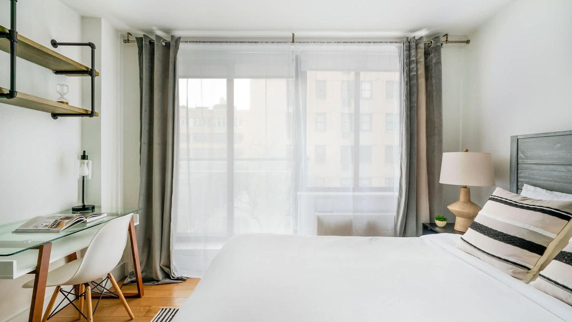 Apartment 75-2d New Prime Ues W&d Balcony Elevator New York