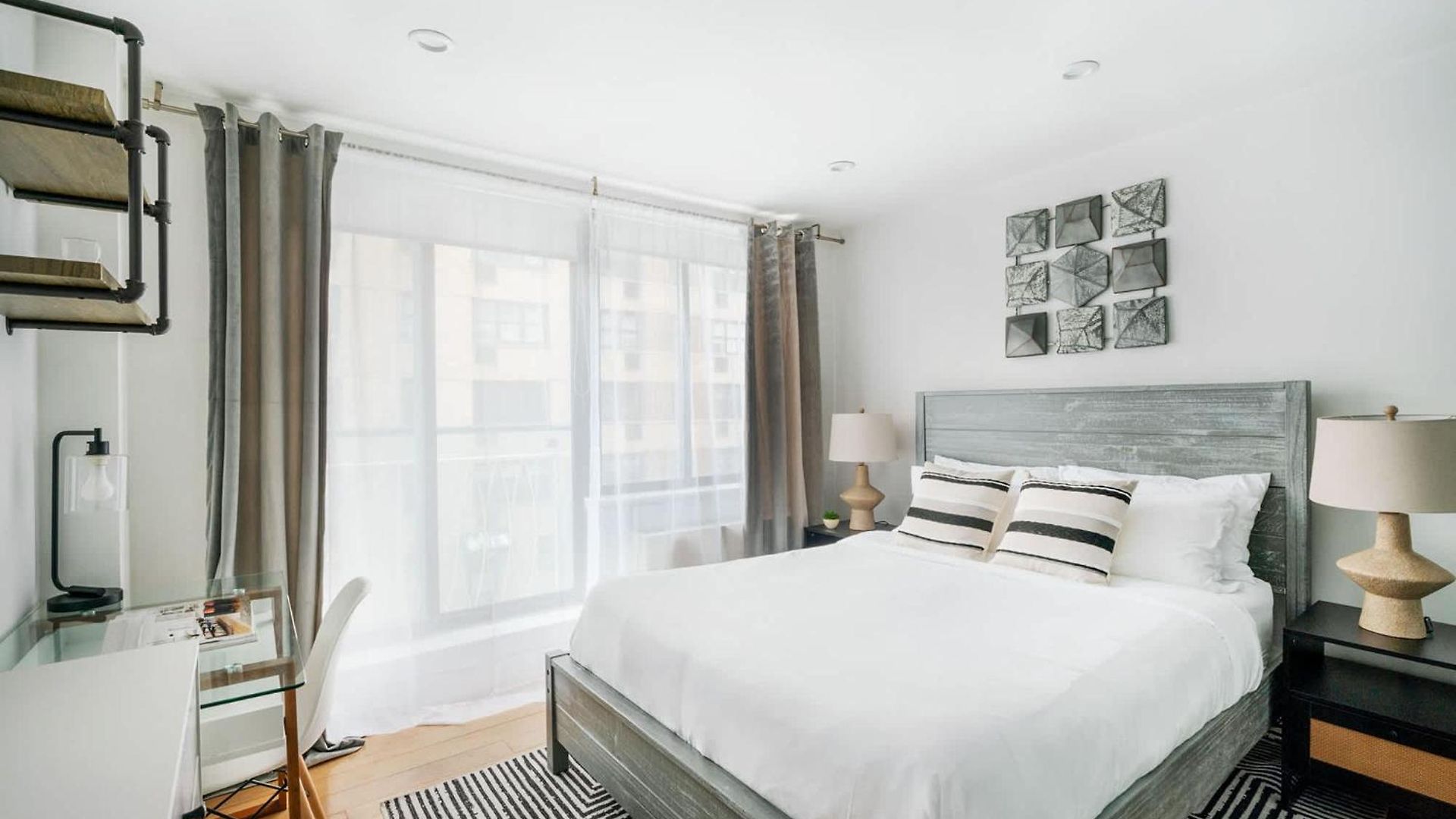 75-2d New Prime Ues W&d Balcony Elevator * New York