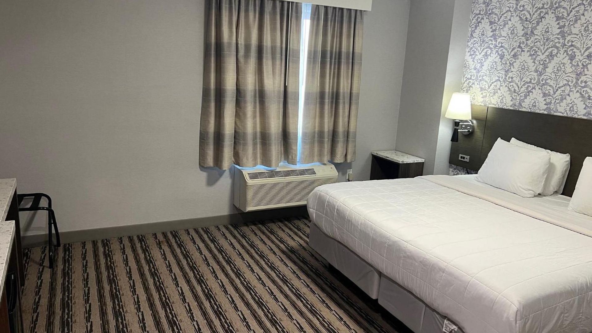 The Essence At Jfk Hotel 3*