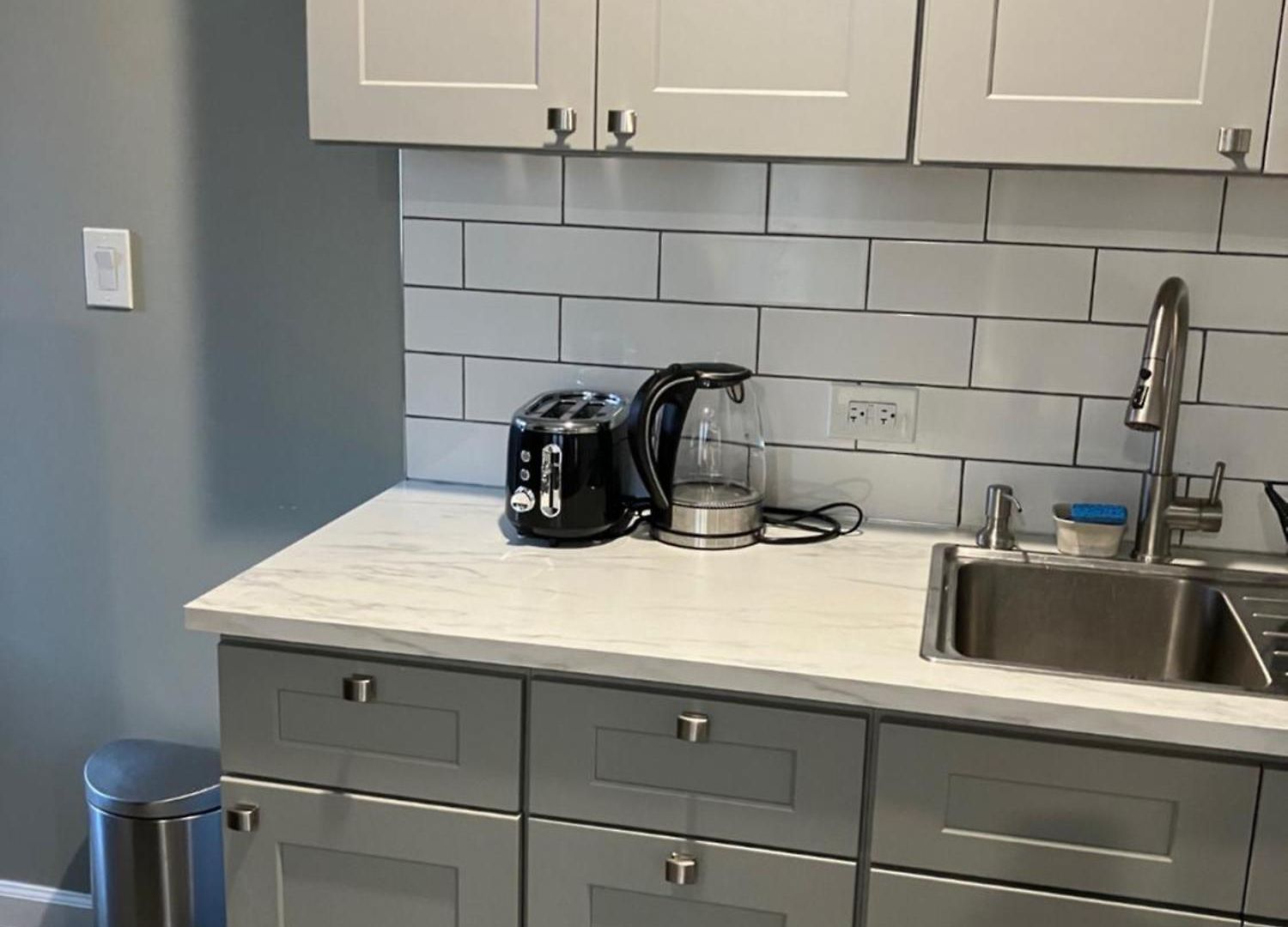 One Bedroom, Nyc 45 Min By Subway , Brooklyn, Brighton Apartment *