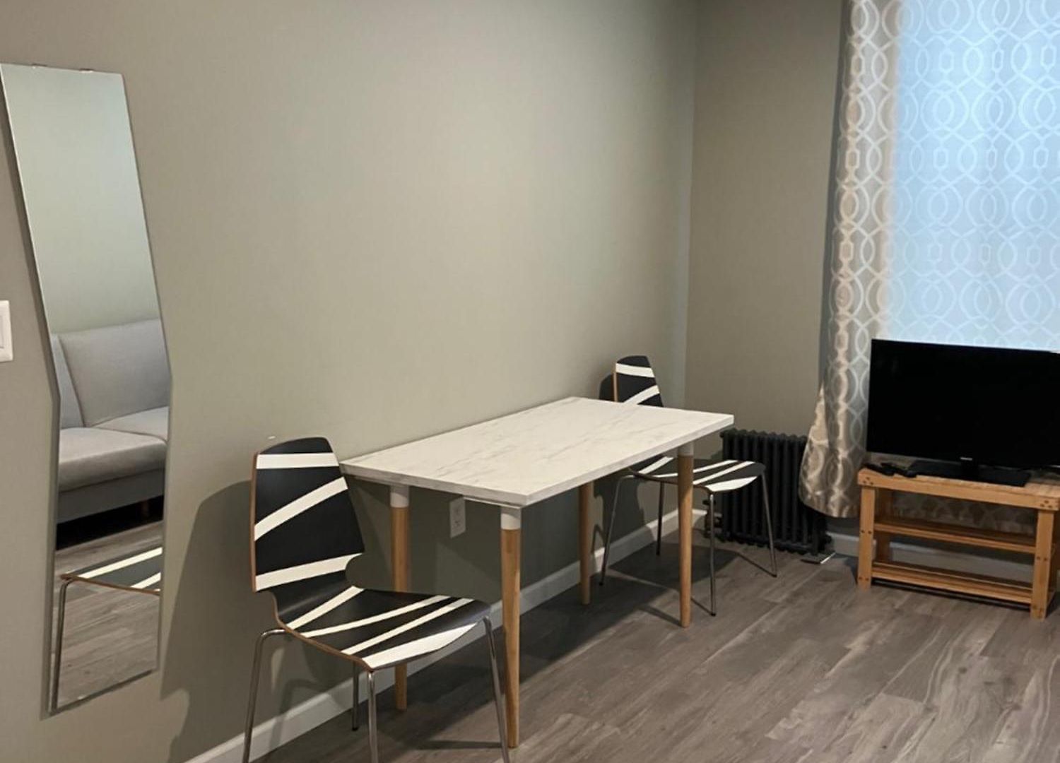 One Bedroom, Nyc 45 Min By Subway , Brooklyn, Brighton