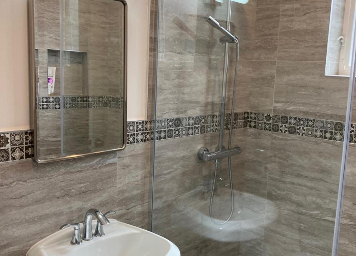 One Bedroom, Nyc 45 Min By Subway , Brooklyn, Brighton Apartment New York