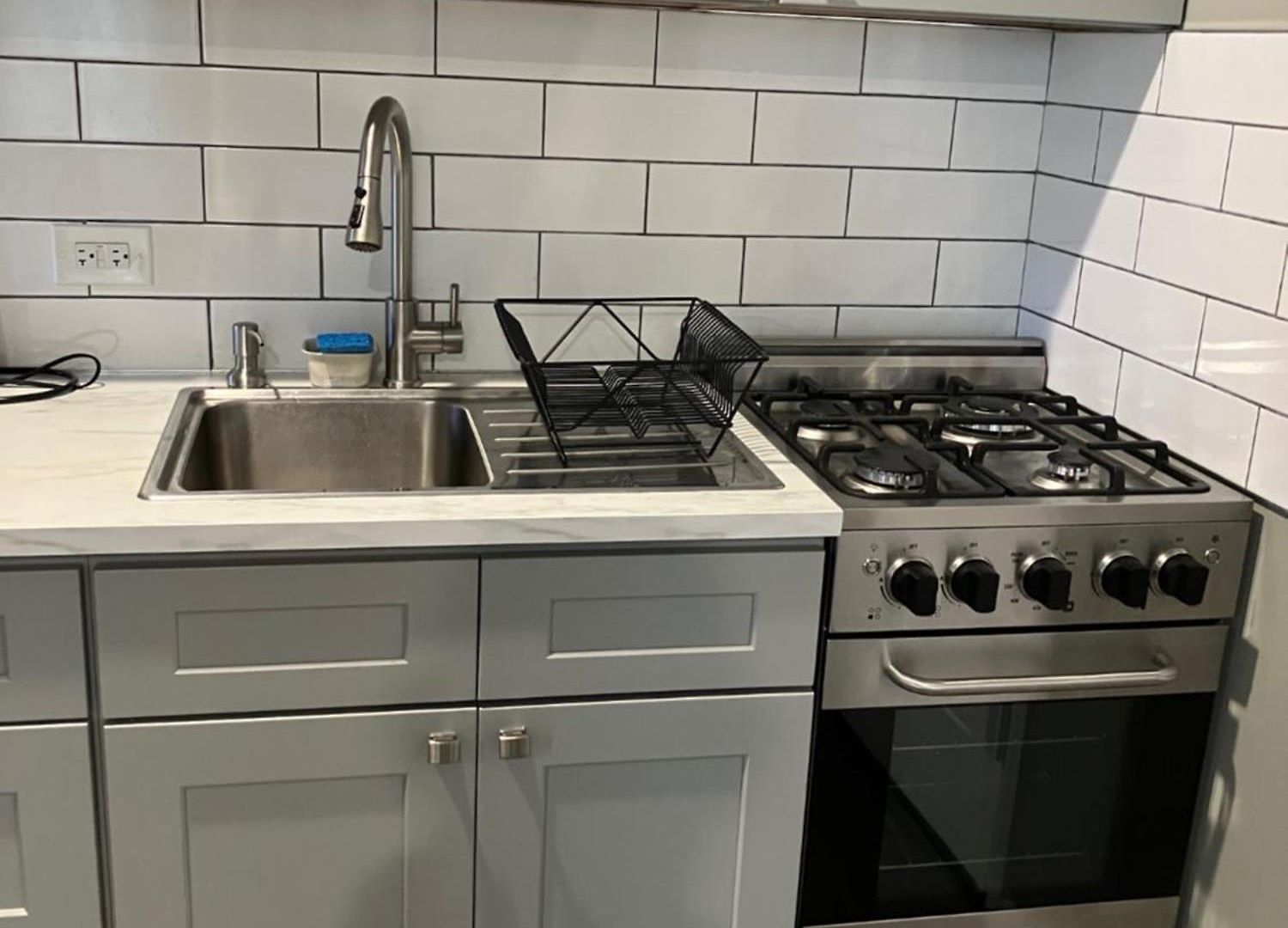 One Bedroom, Nyc 45 Min By Subway , Brooklyn, Brighton New York