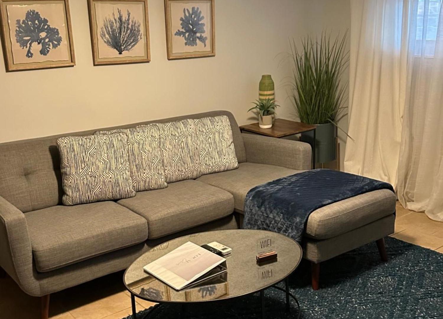 Morris Park Area Apartment *