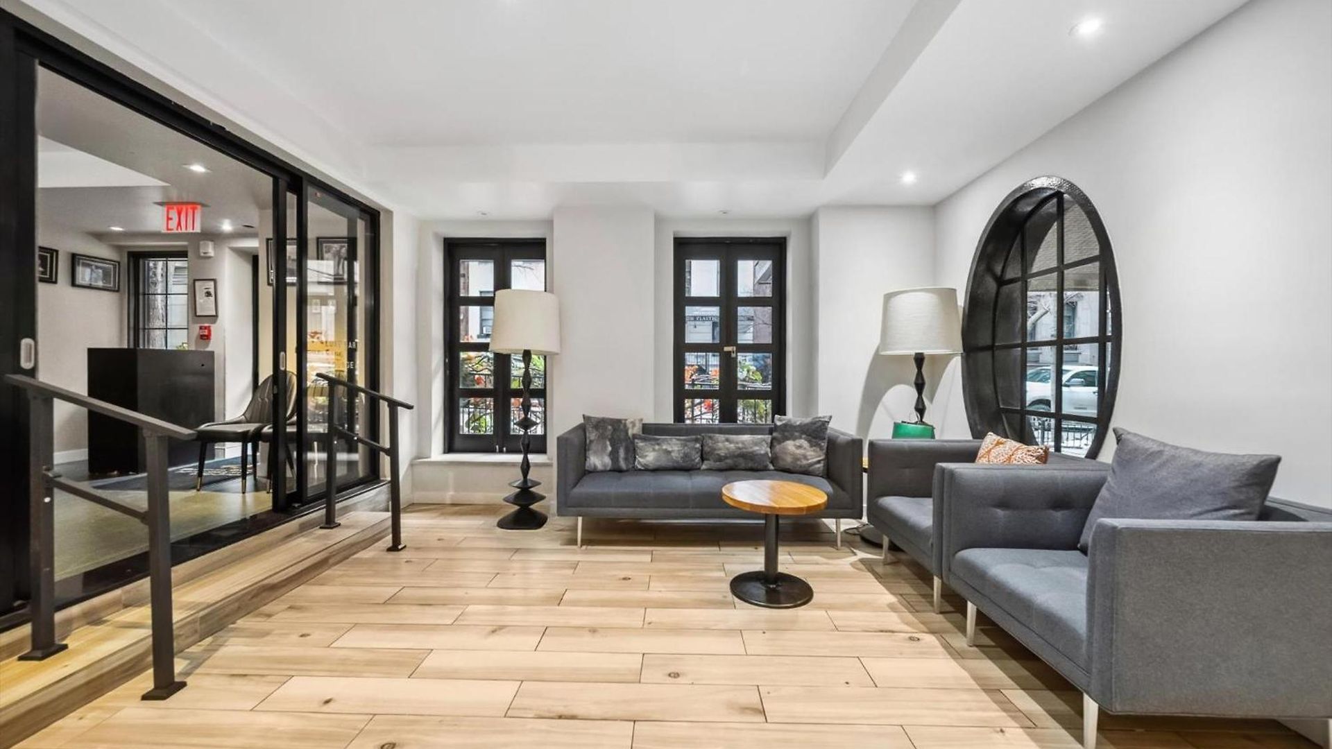 Hotel Lexington Plaza 4*