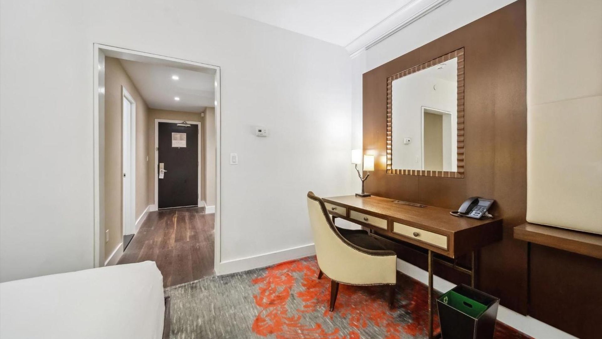 Hotel Lexington Plaza 4*