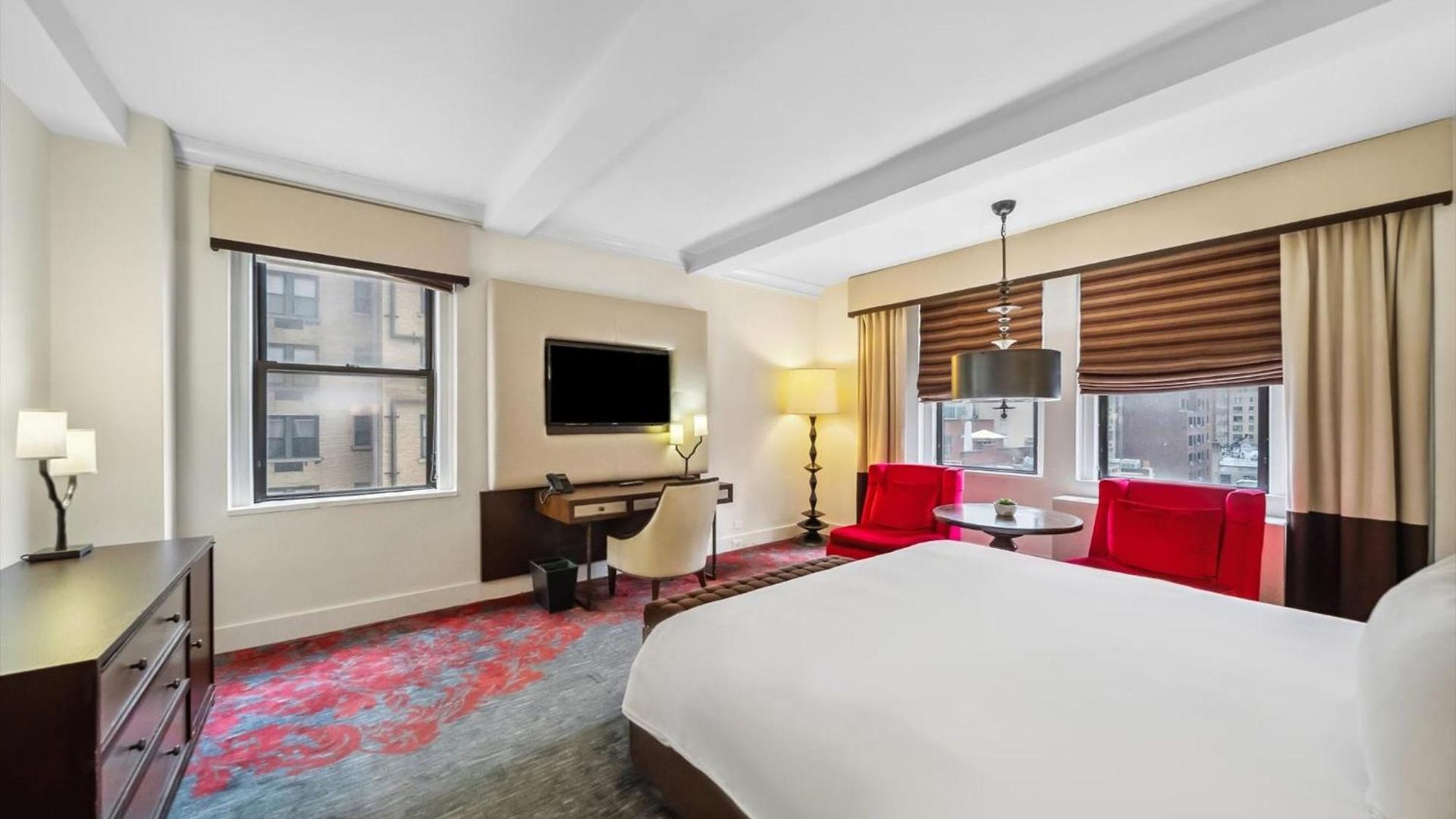 Lexington Plaza Hotel