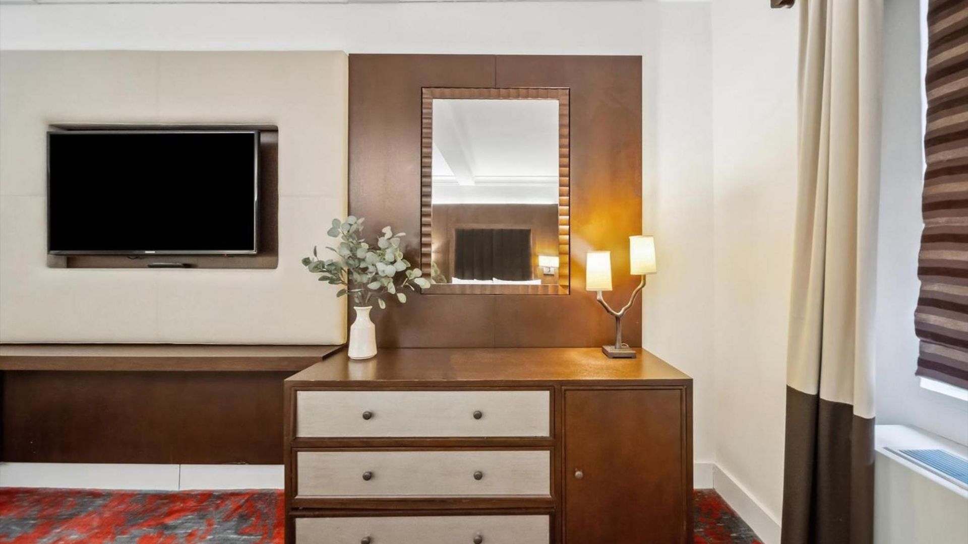 Hotel Lexington Plaza