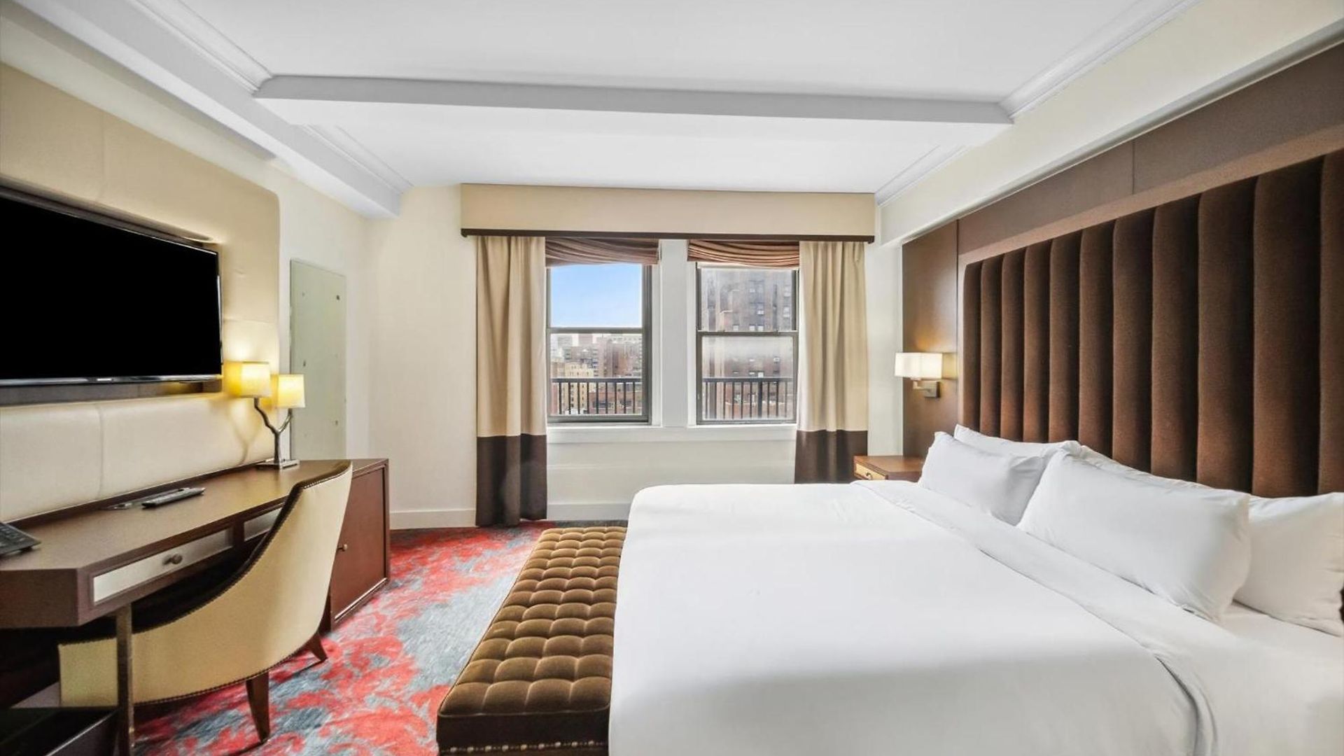 Lexington Plaza Hotel